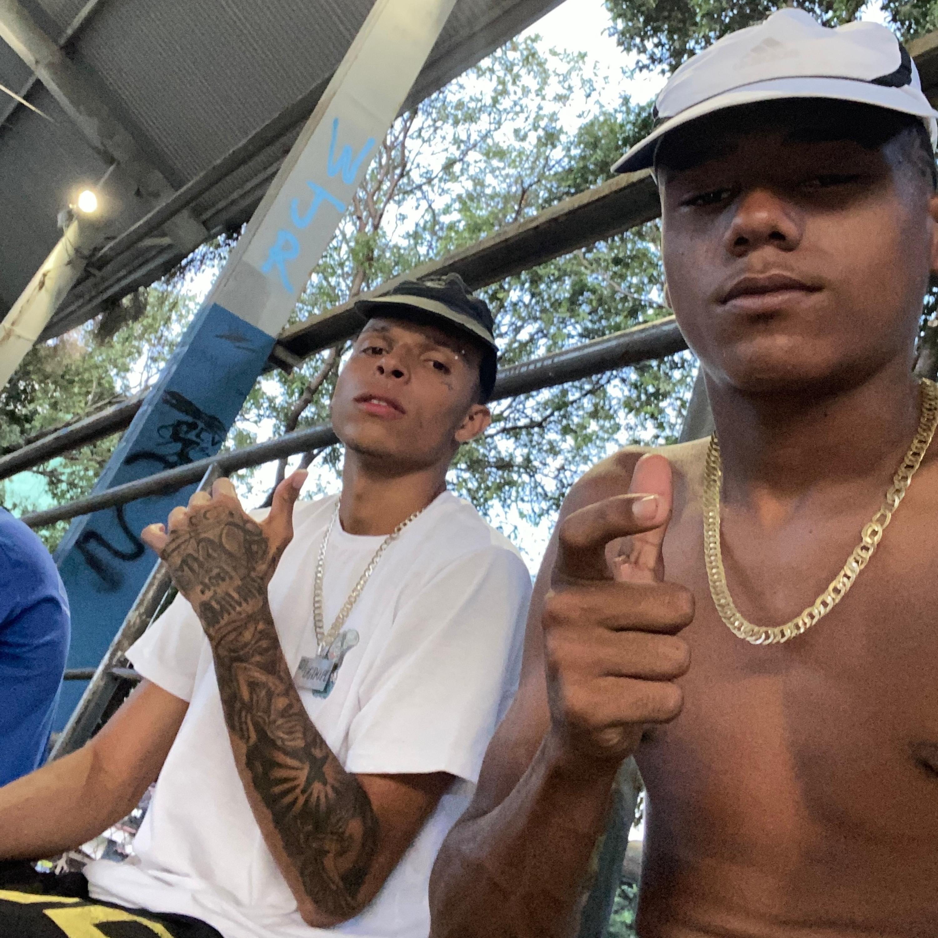 O CRIME E MOH VENENO SÓ CLICA C VC FOR INVOLVIDO KKK artwork