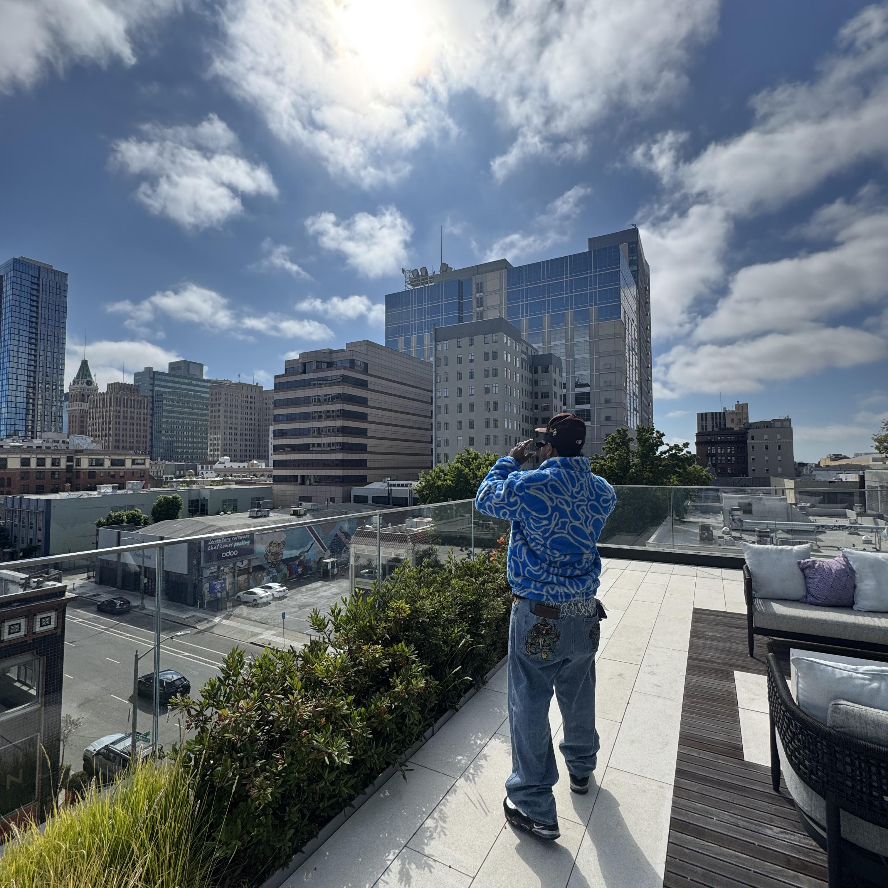 Lived It, Foo artwork