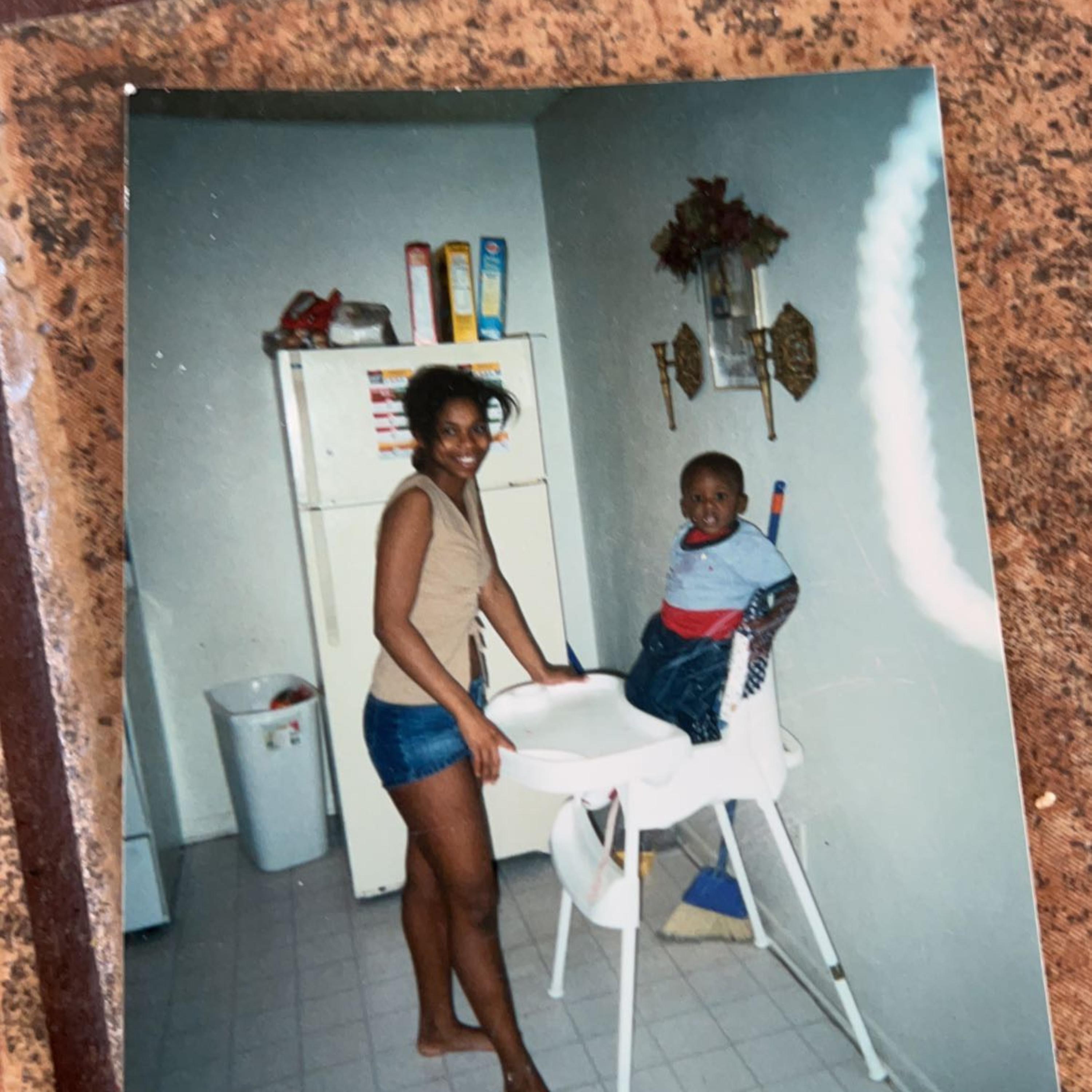 Mama Baby artwork