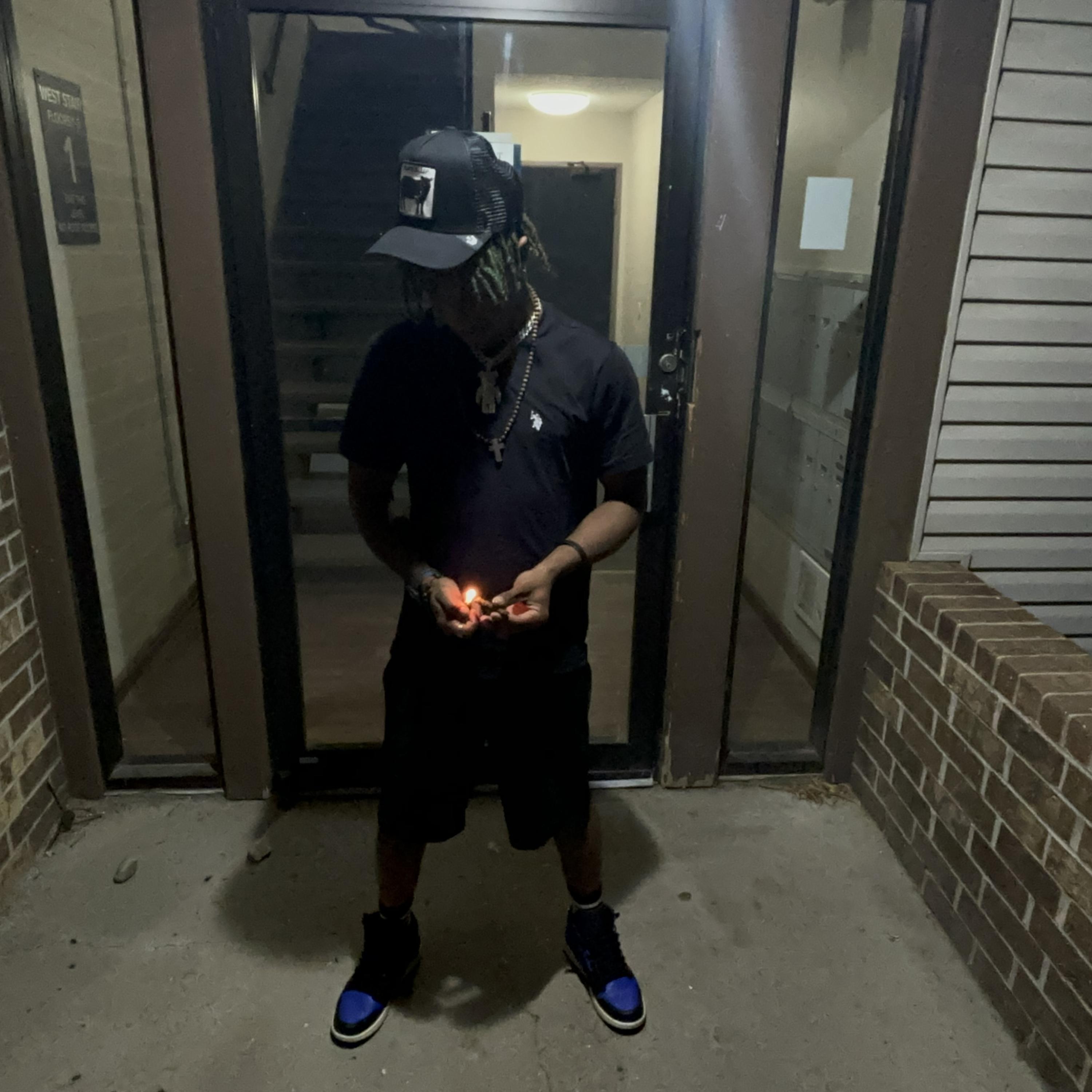 No Love artwork