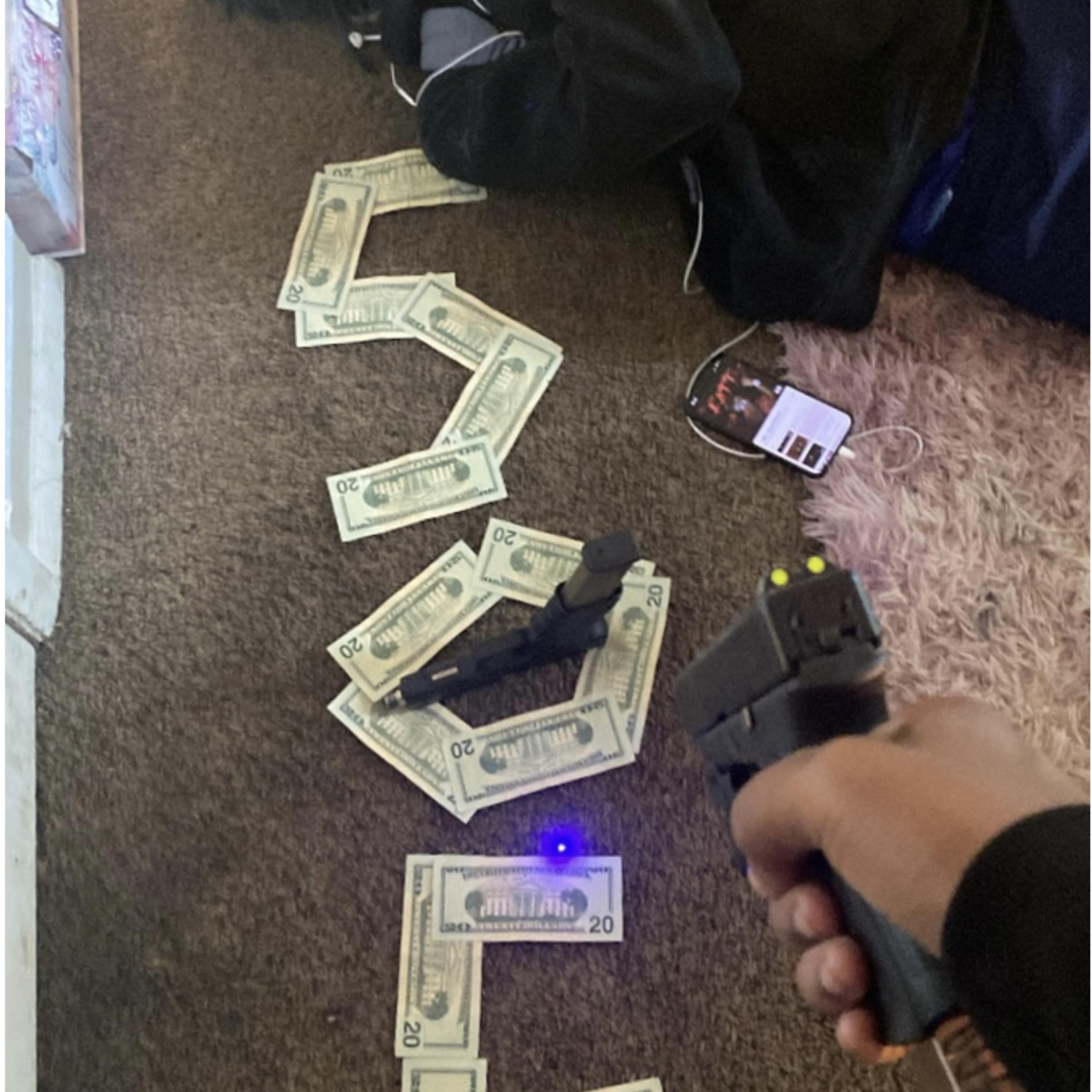Online by Lil15 cover art