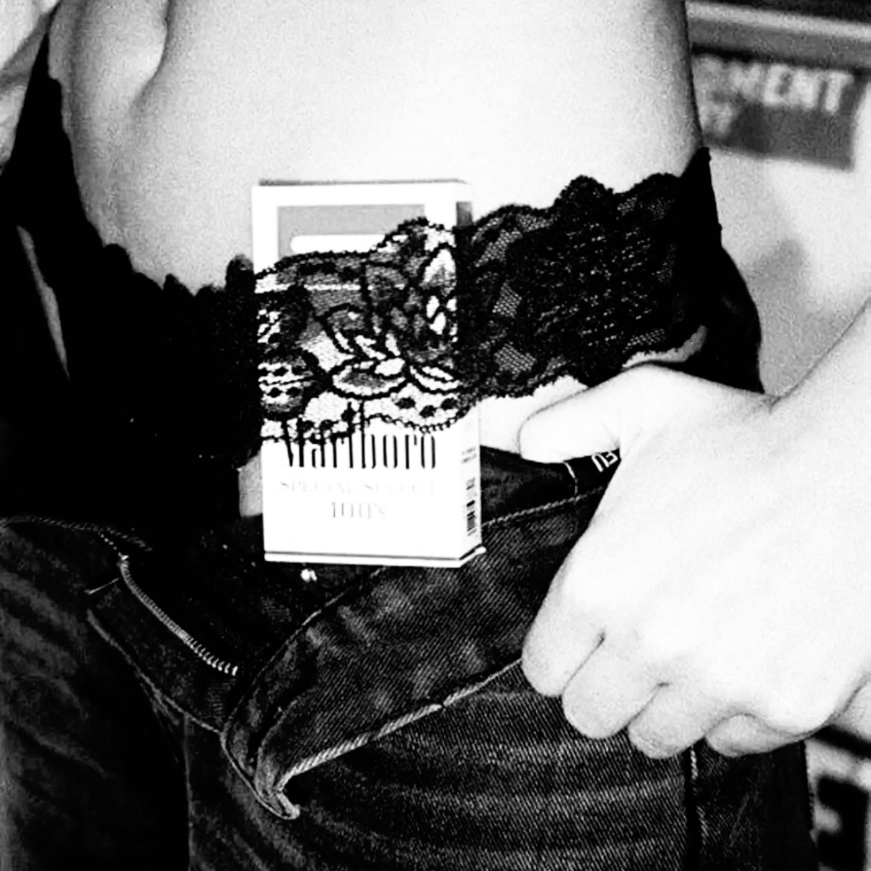 Cigarette Queen artwork
