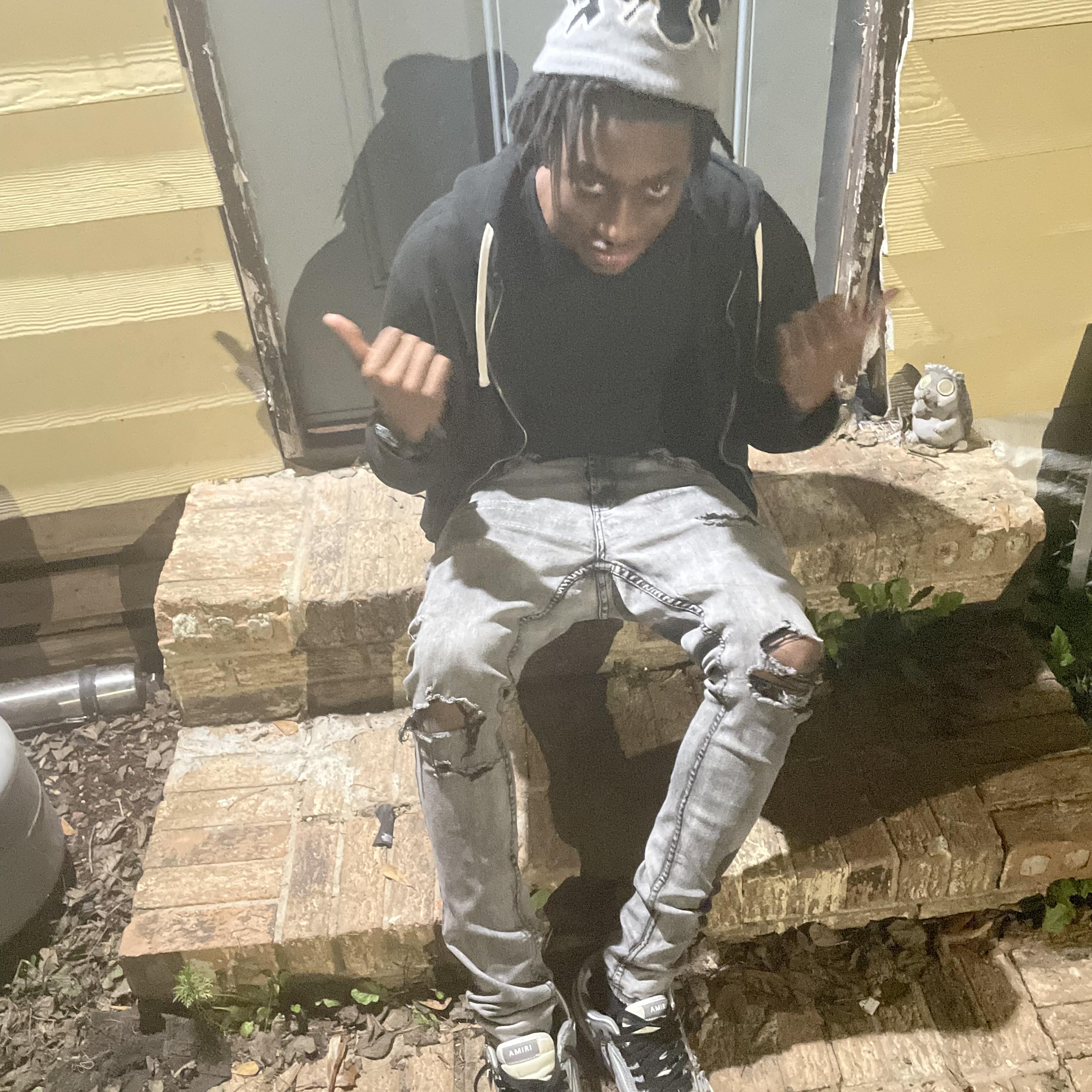 No Love artwork