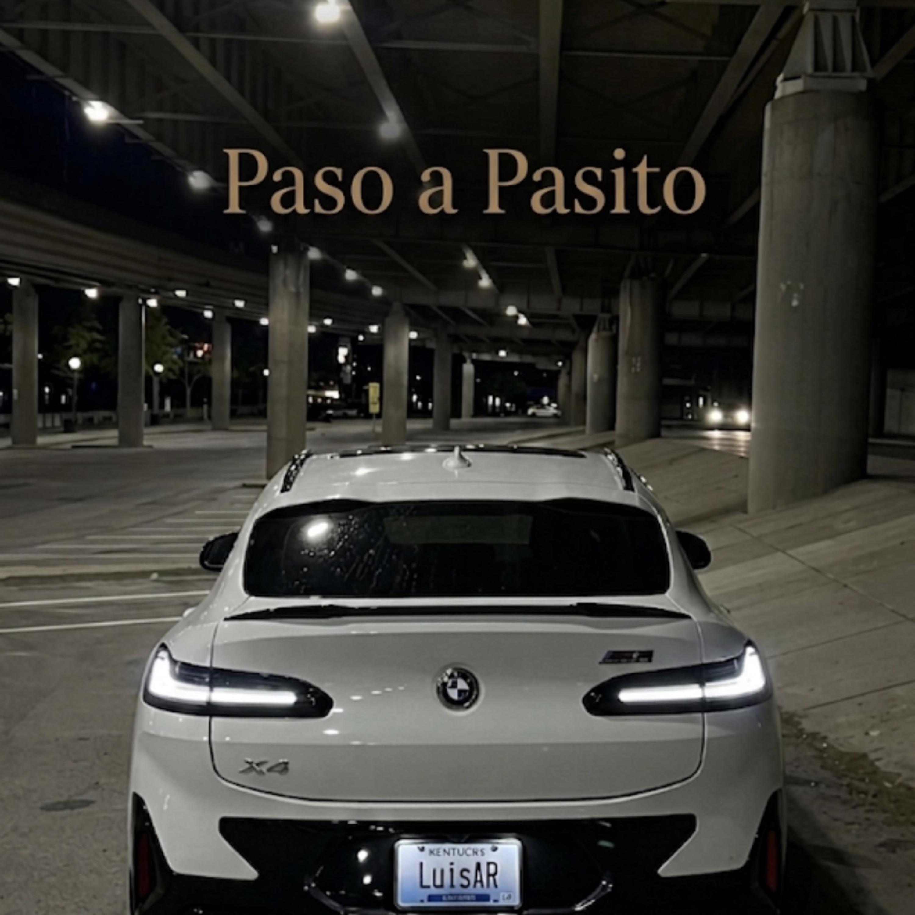 Paso a Pasito by Corridos Con Estilo Oficial cover art
