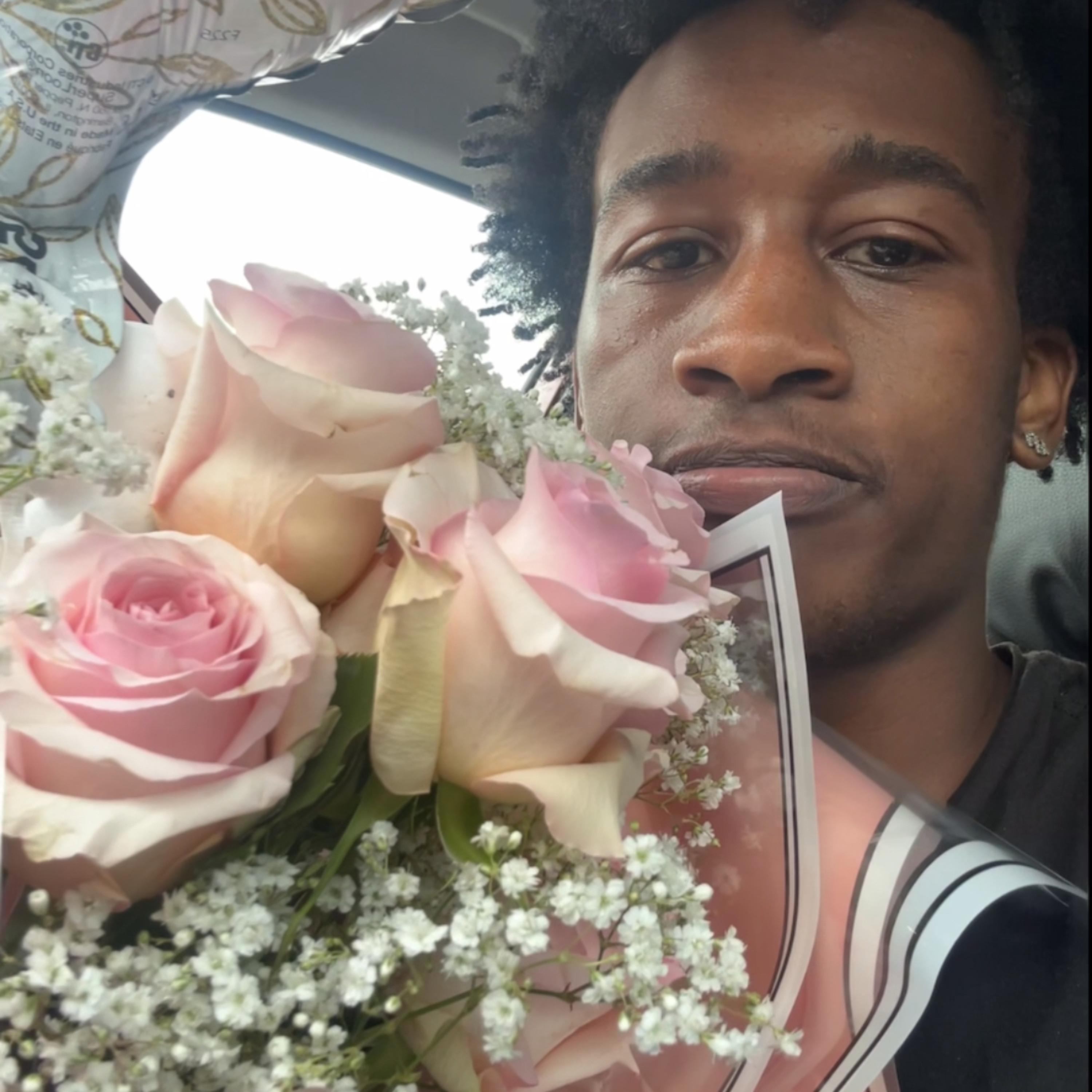 all these girls the same artwork