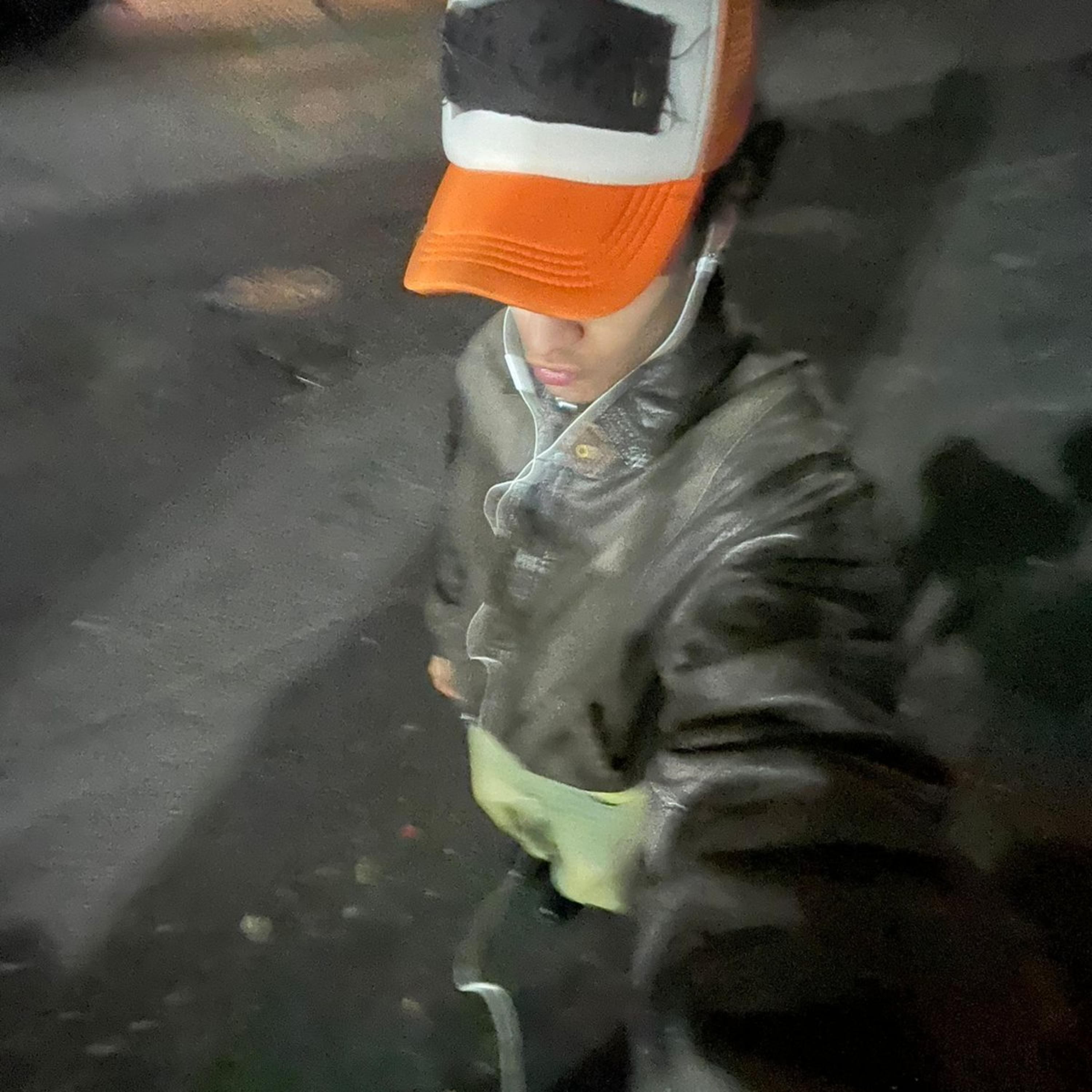 solo me quieres cuando… artwork