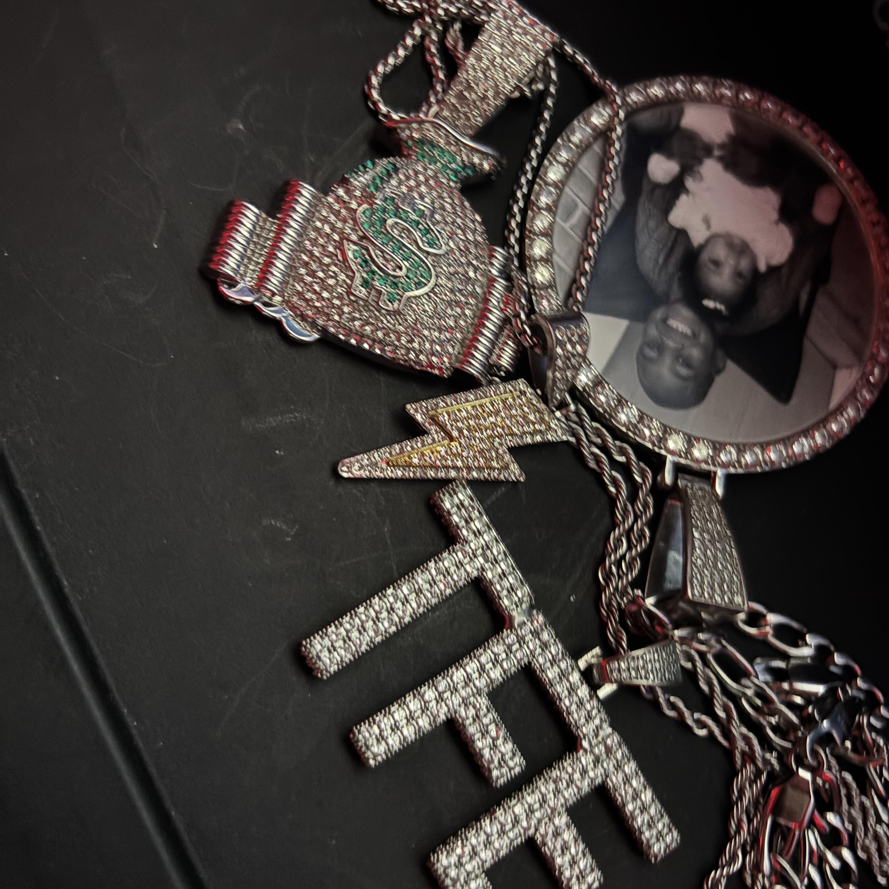 All 10 artwork