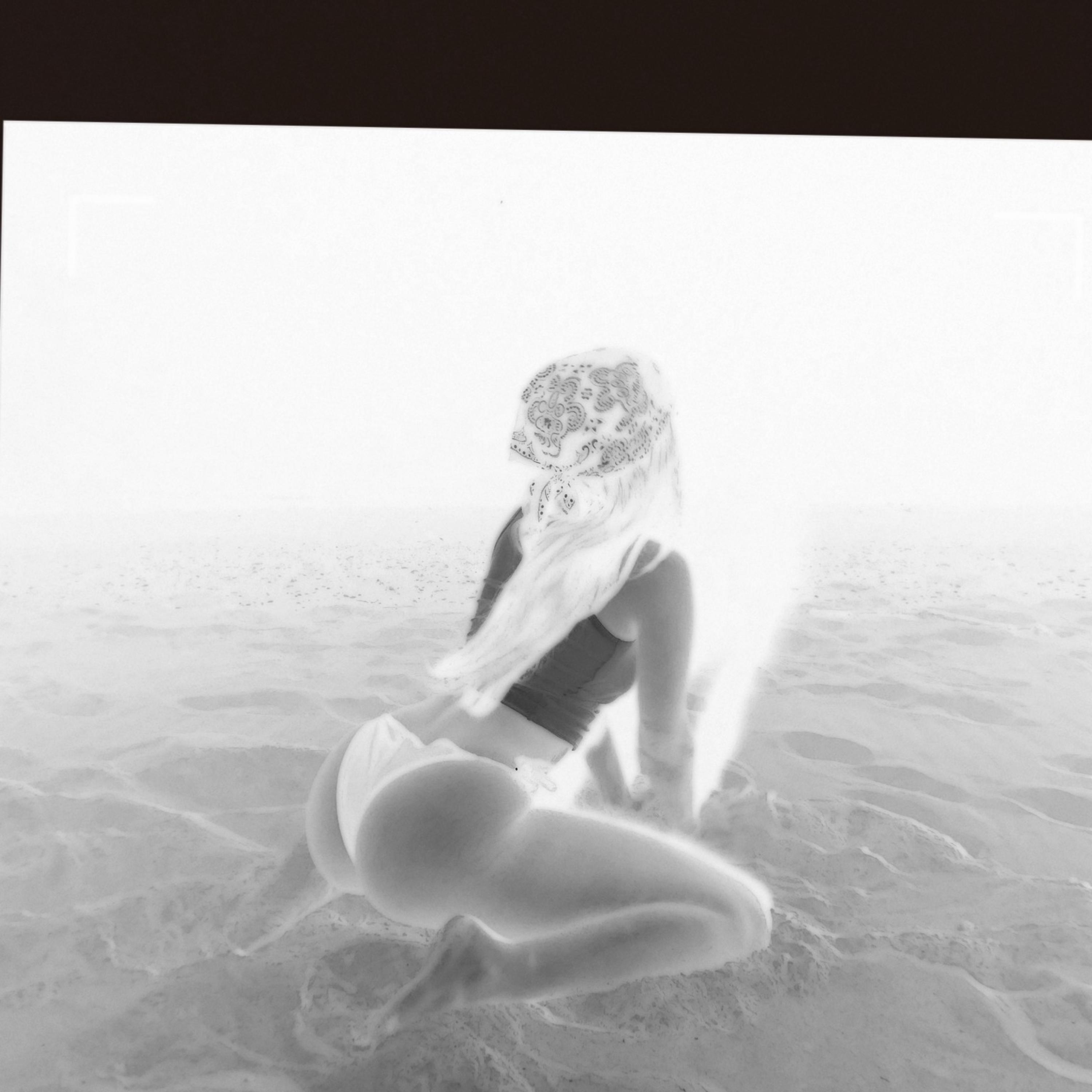 Lookoutthewindow artwork