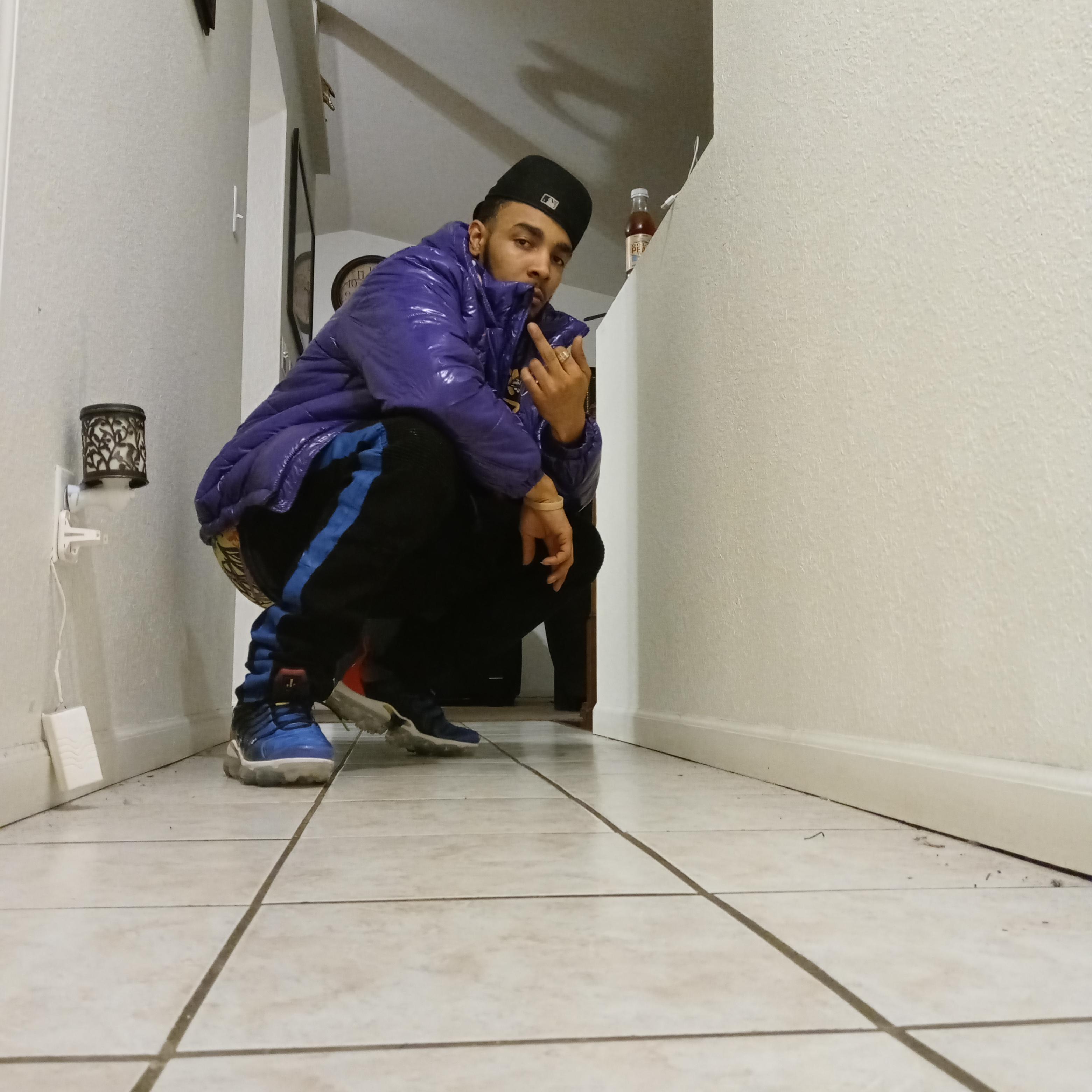 Help Me by Jayneno cover art