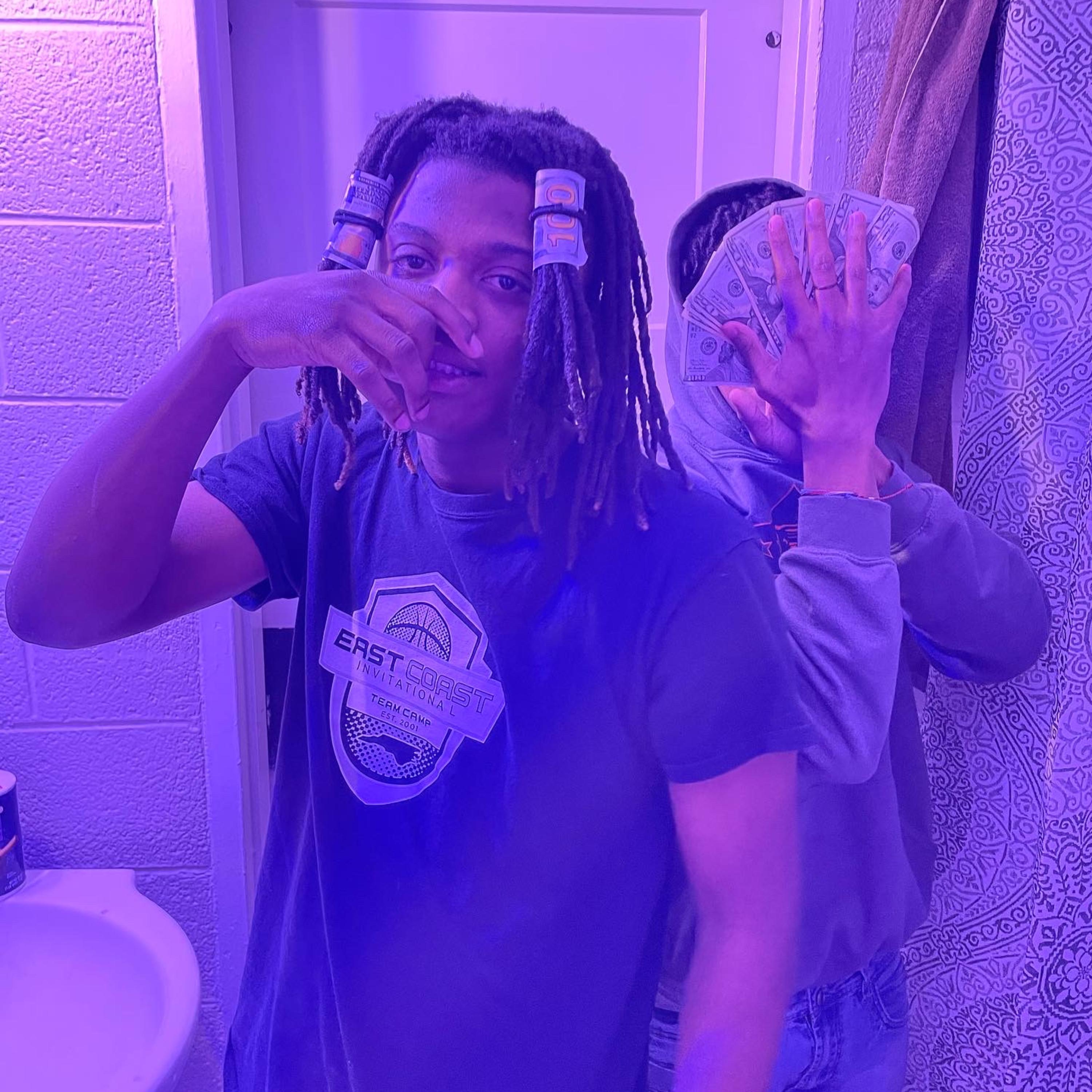 Gimmie Sum More artwork