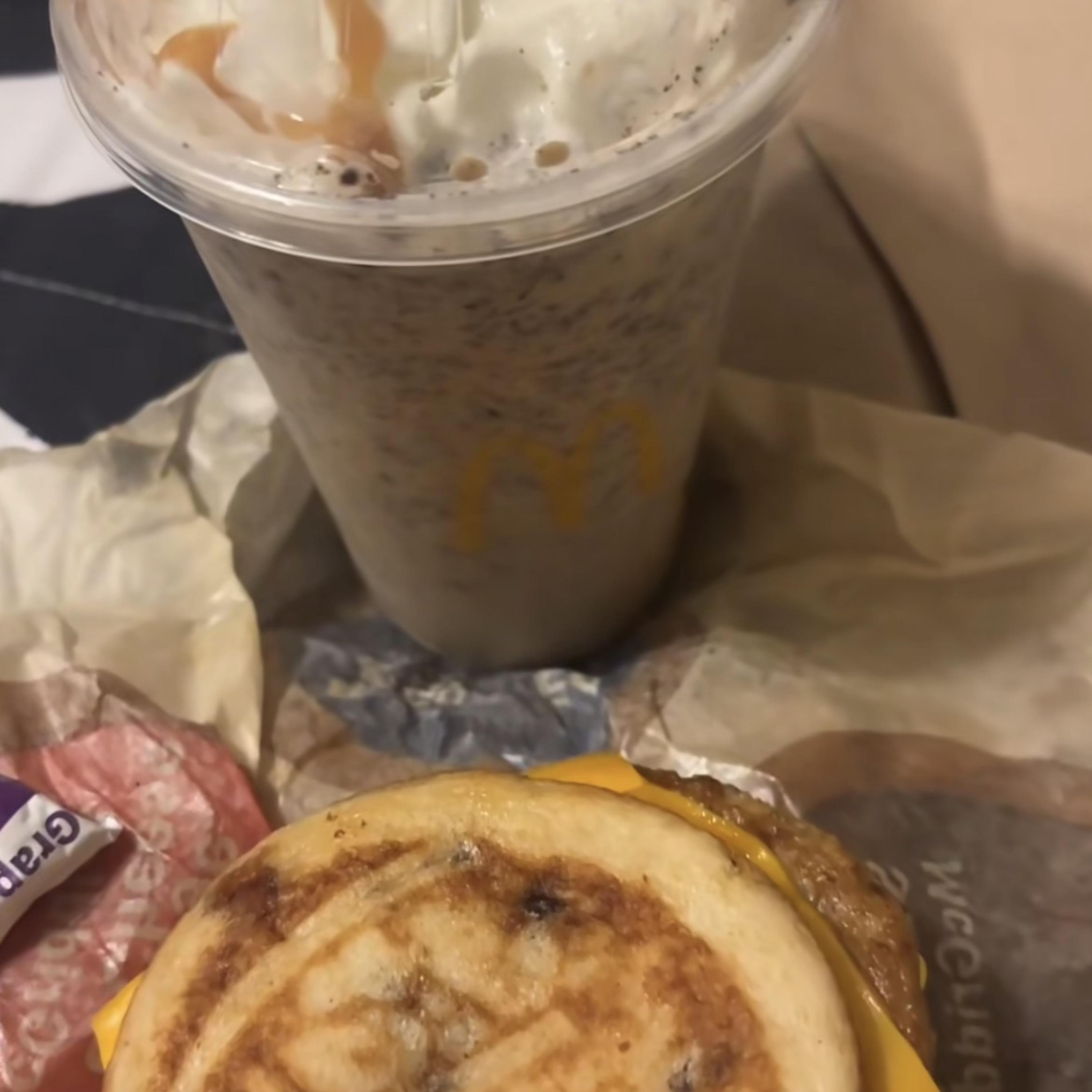 Breakfast by Domo4xx cover art
