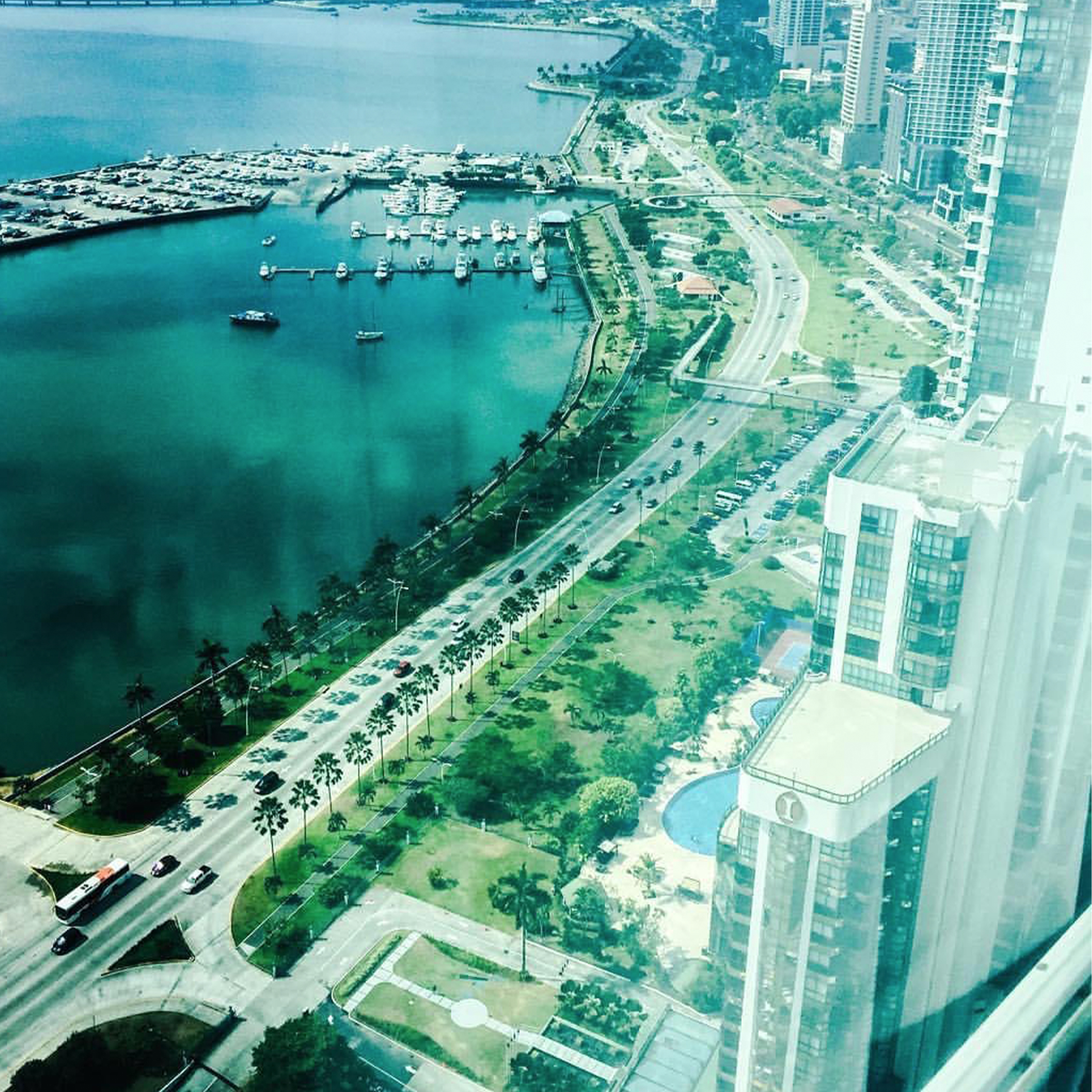 AvenidaBalboa artwork