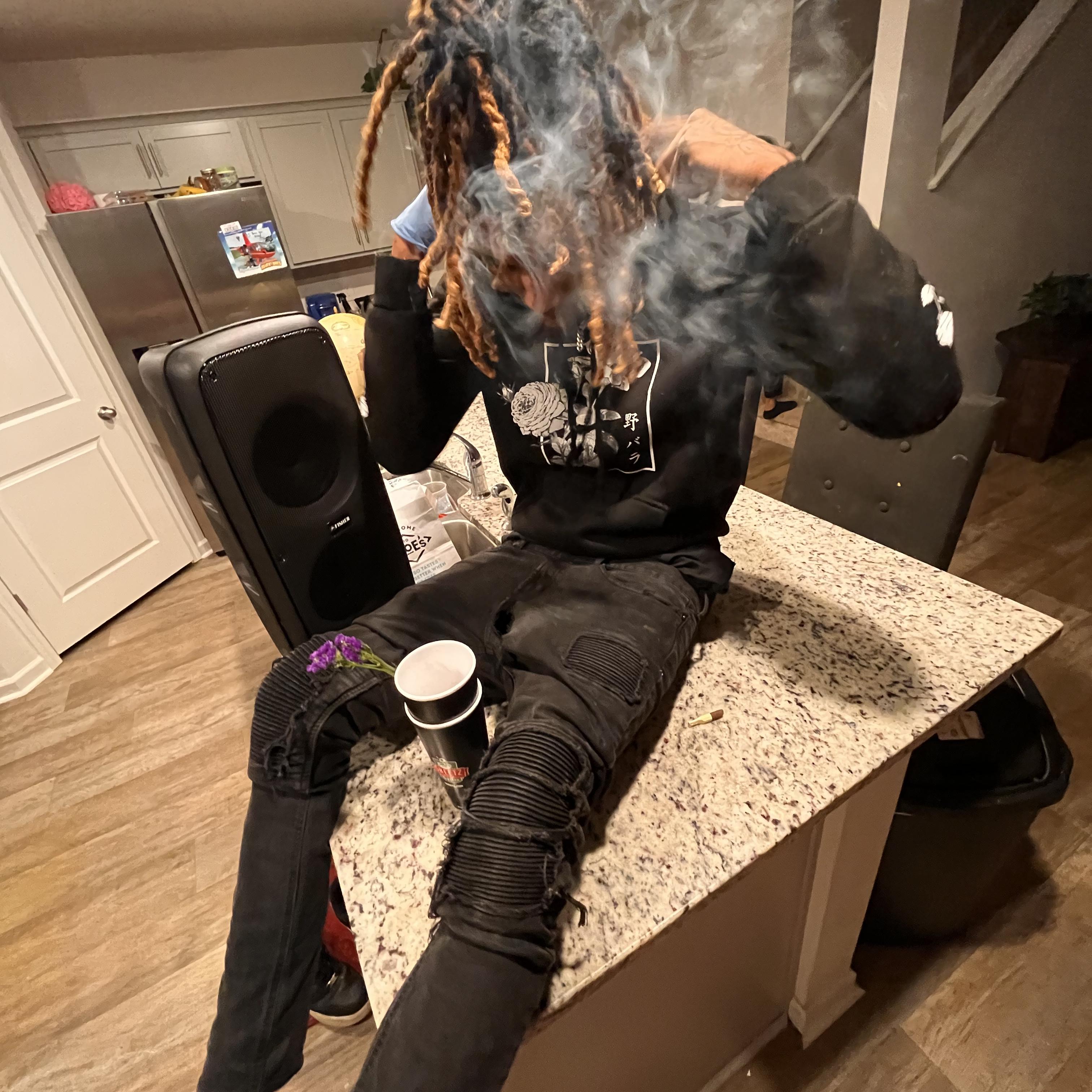 Dieb4daGlo artwork