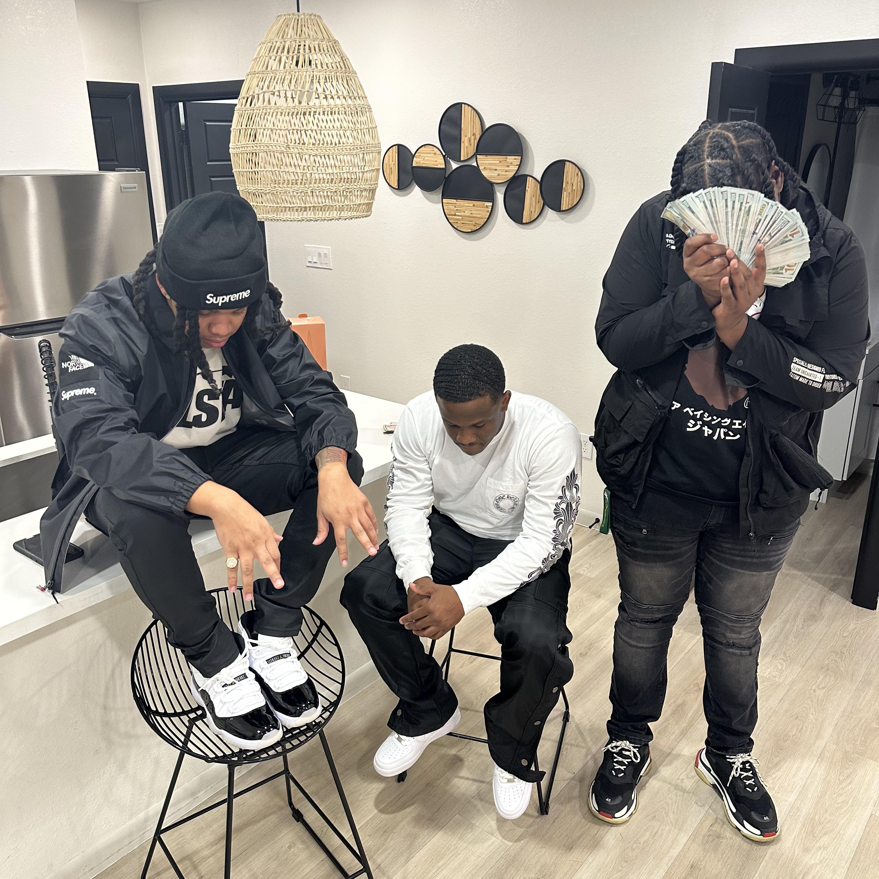 Who Fuck The Club Up  by 10band cover art