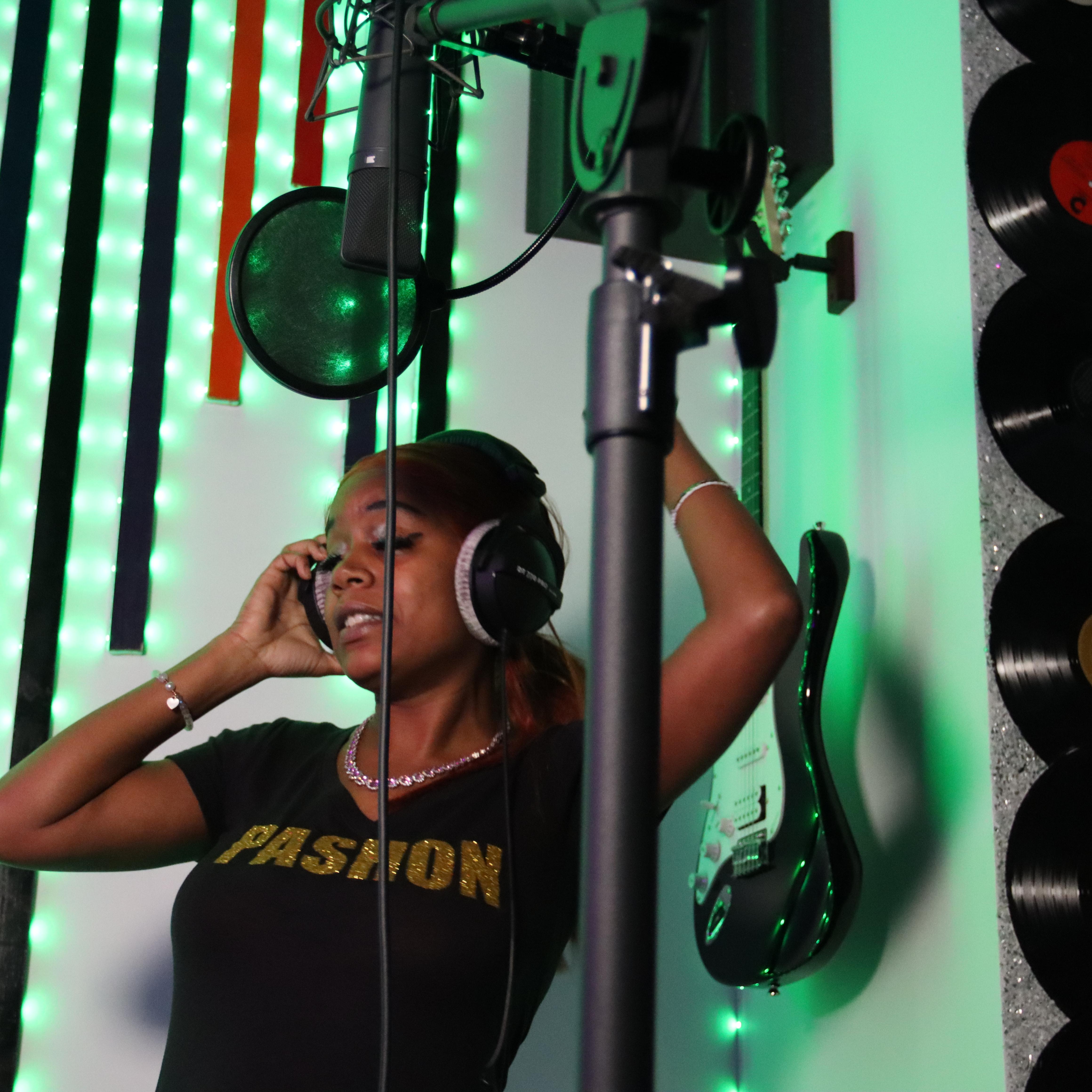 Cash App (Remix) artwork