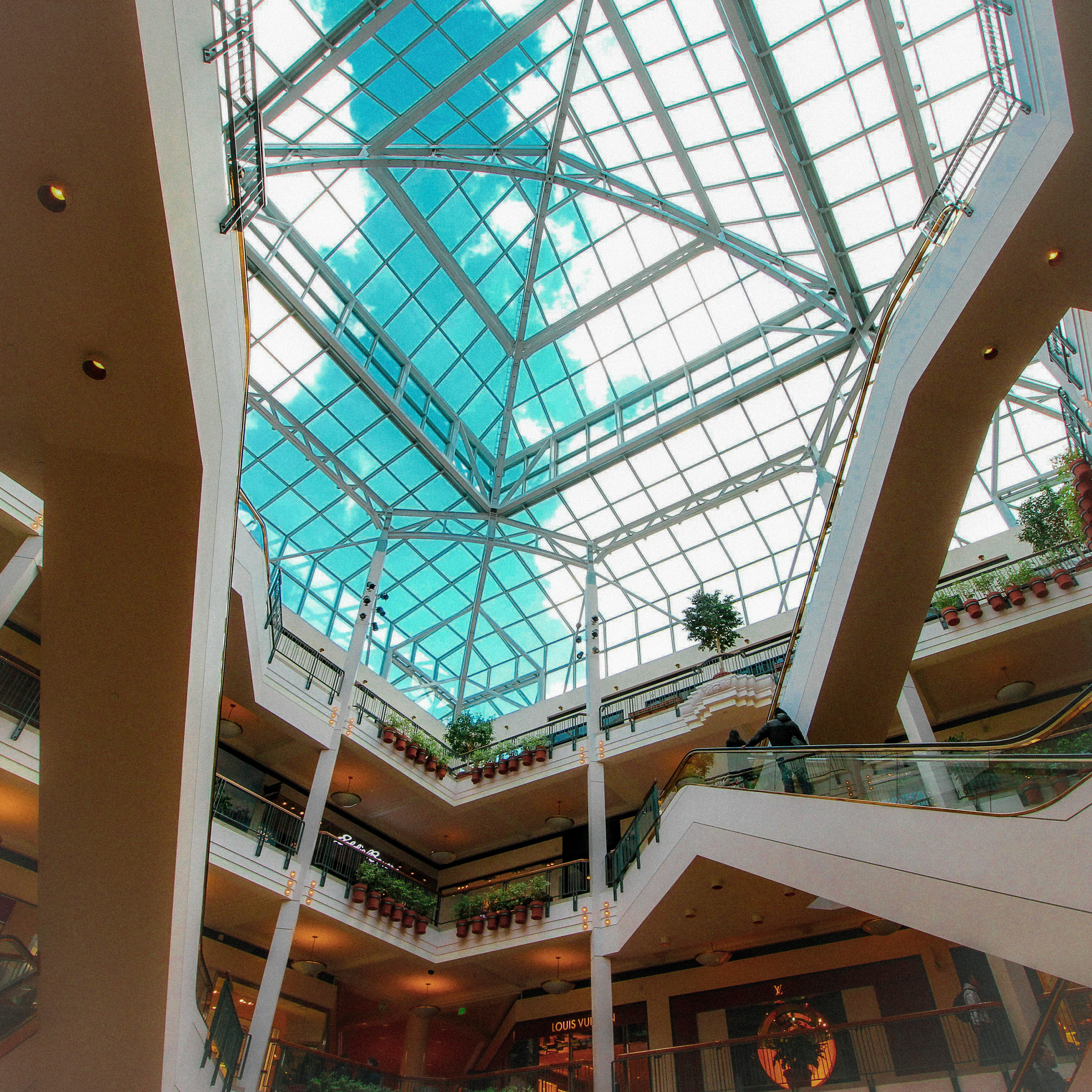 MIDDLE OF THE MALL artwork