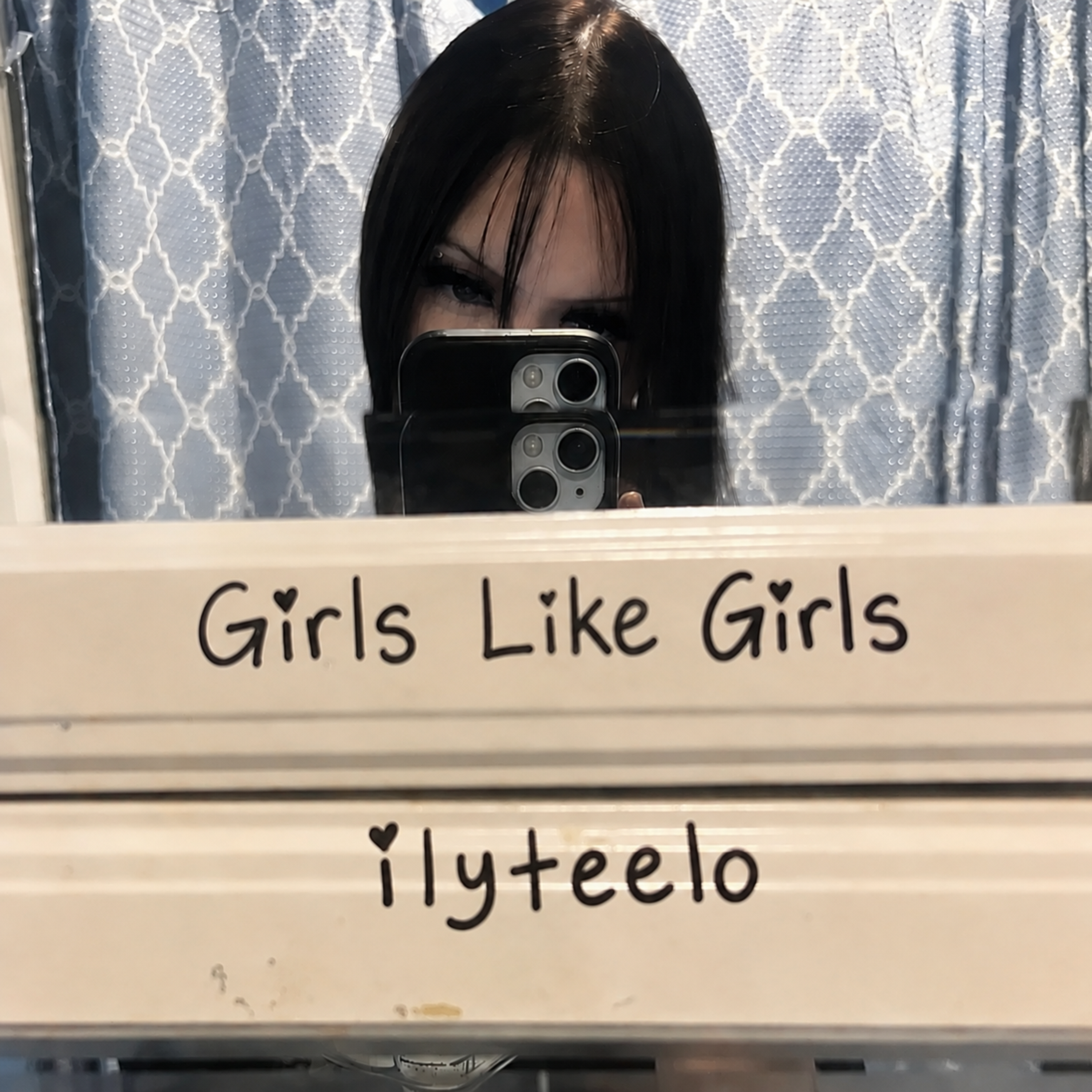 Girls Like Girls by ilyteelo cover art