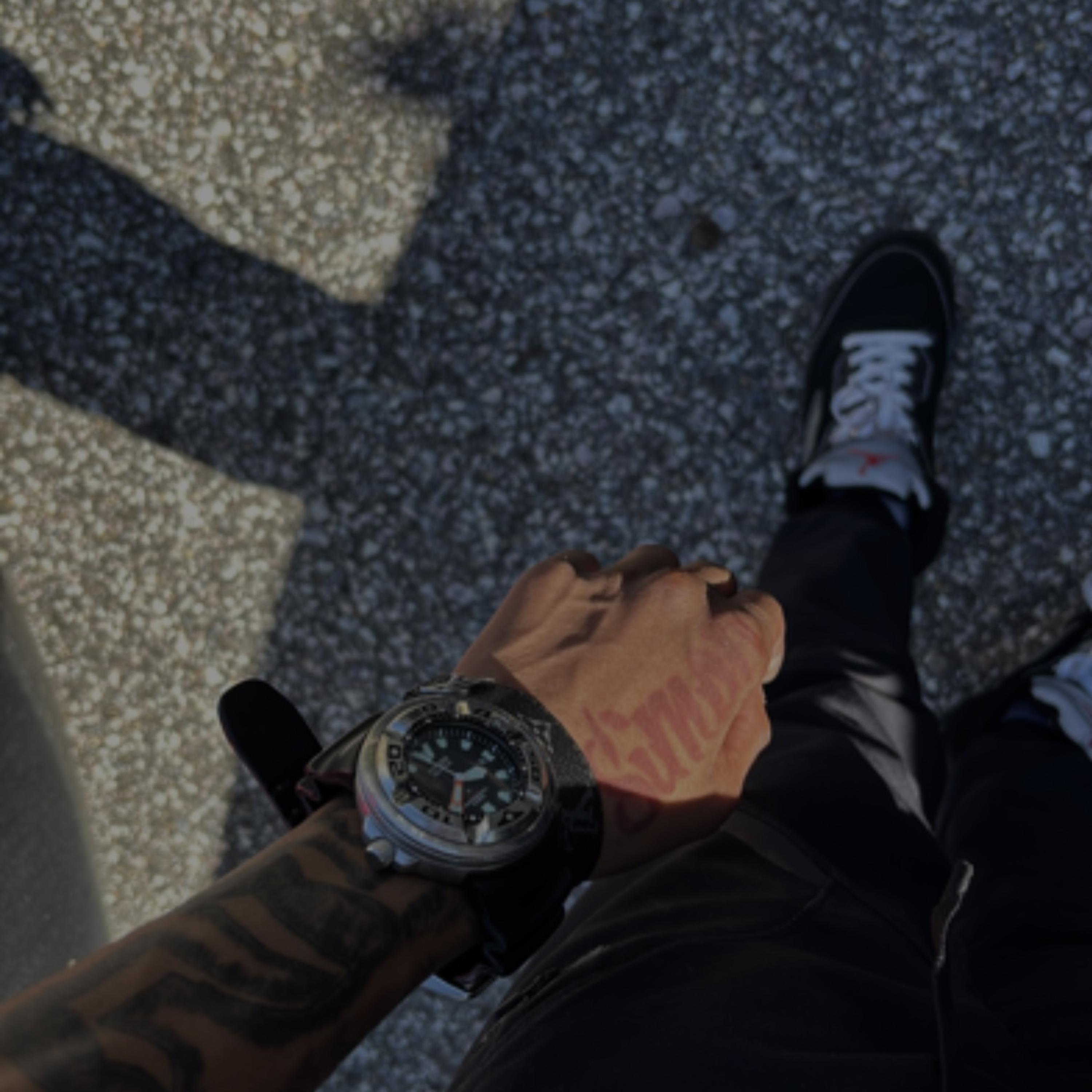 Hold Up artwork