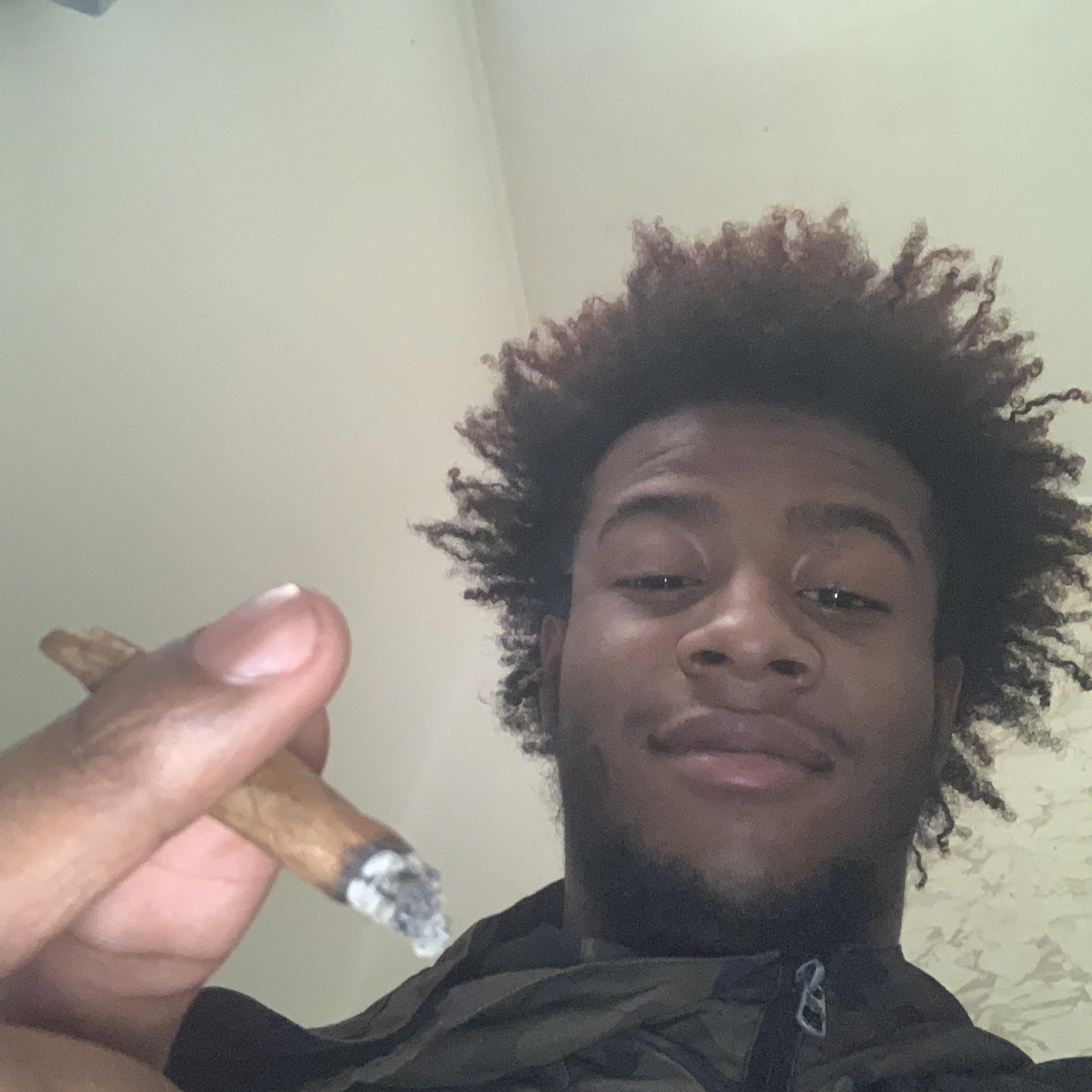 SMOKE A WOOD WIT SNOOP artwork