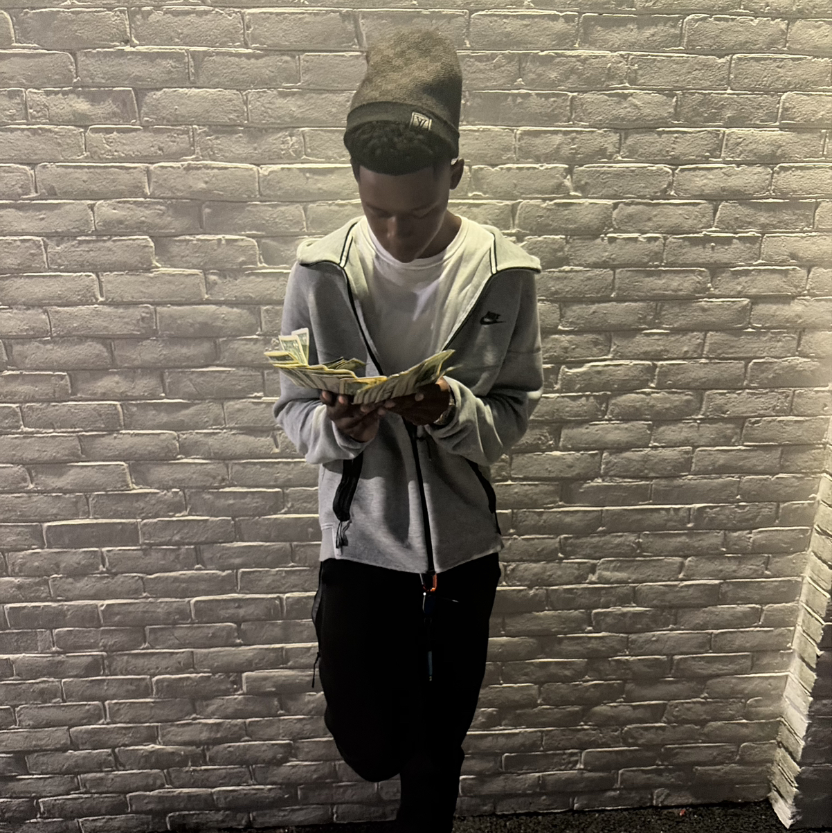 4esgBabyj