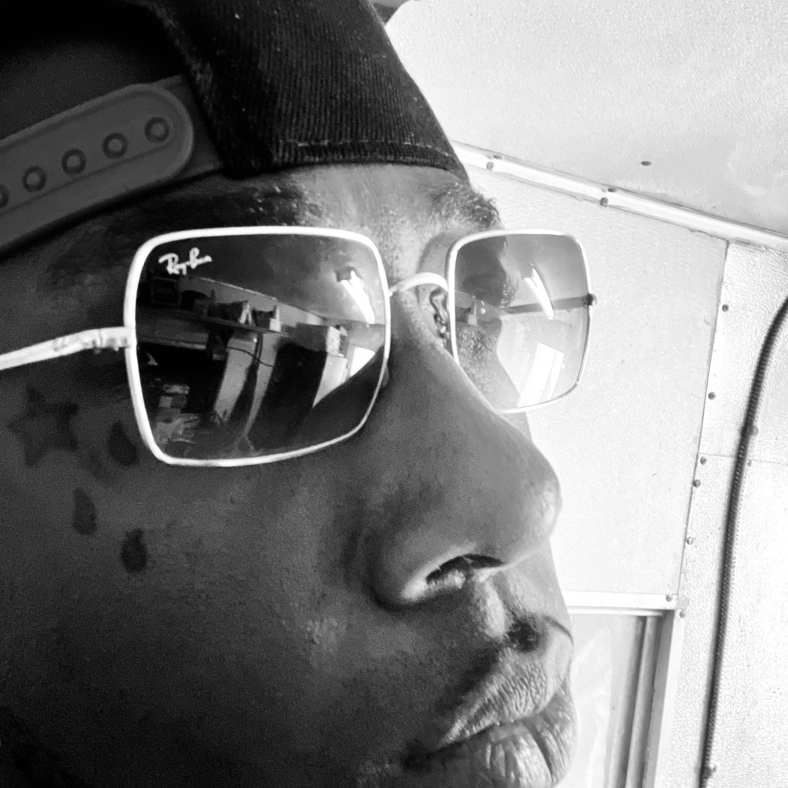 Ray bands artwork