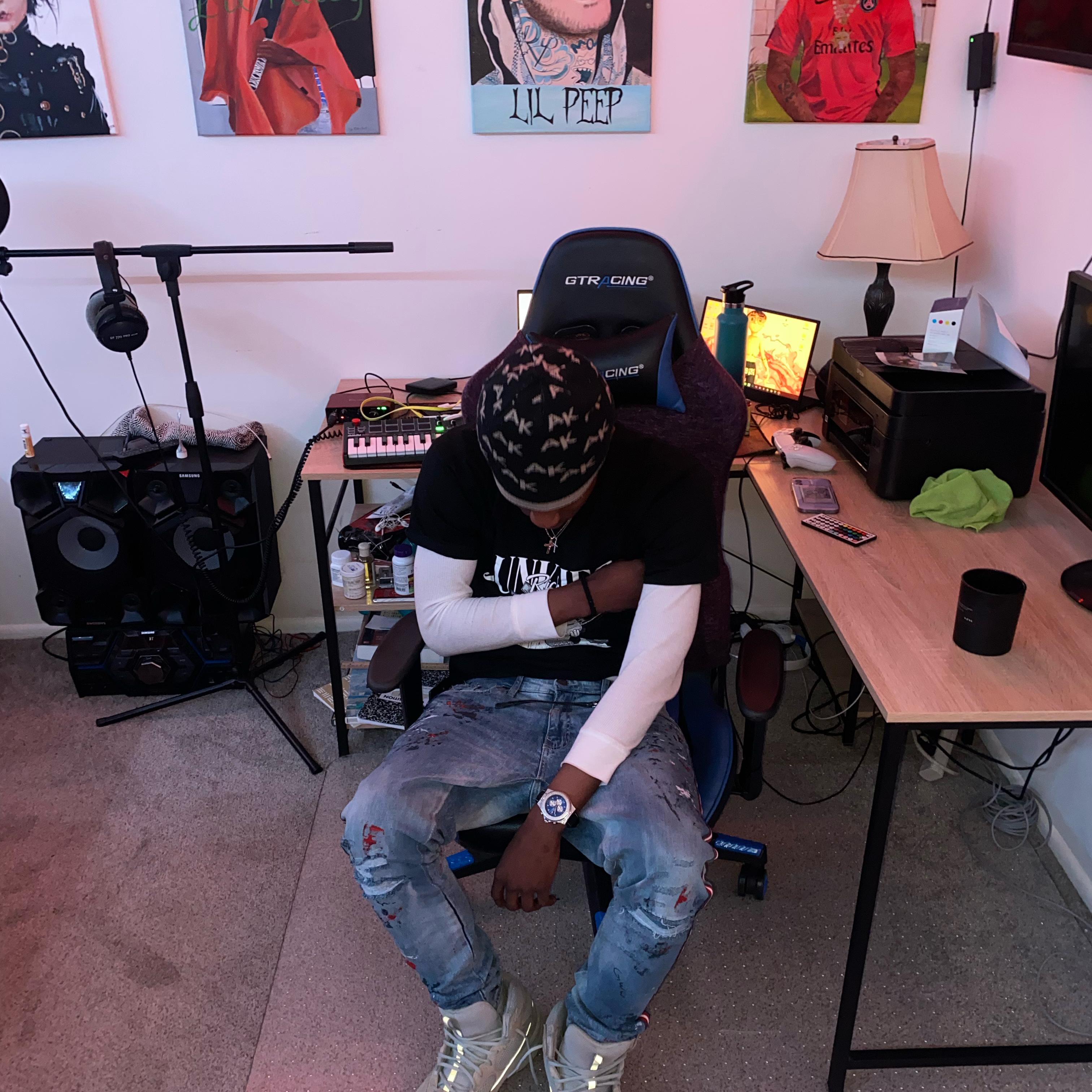 Feel No Love by Gww Double00 cover art