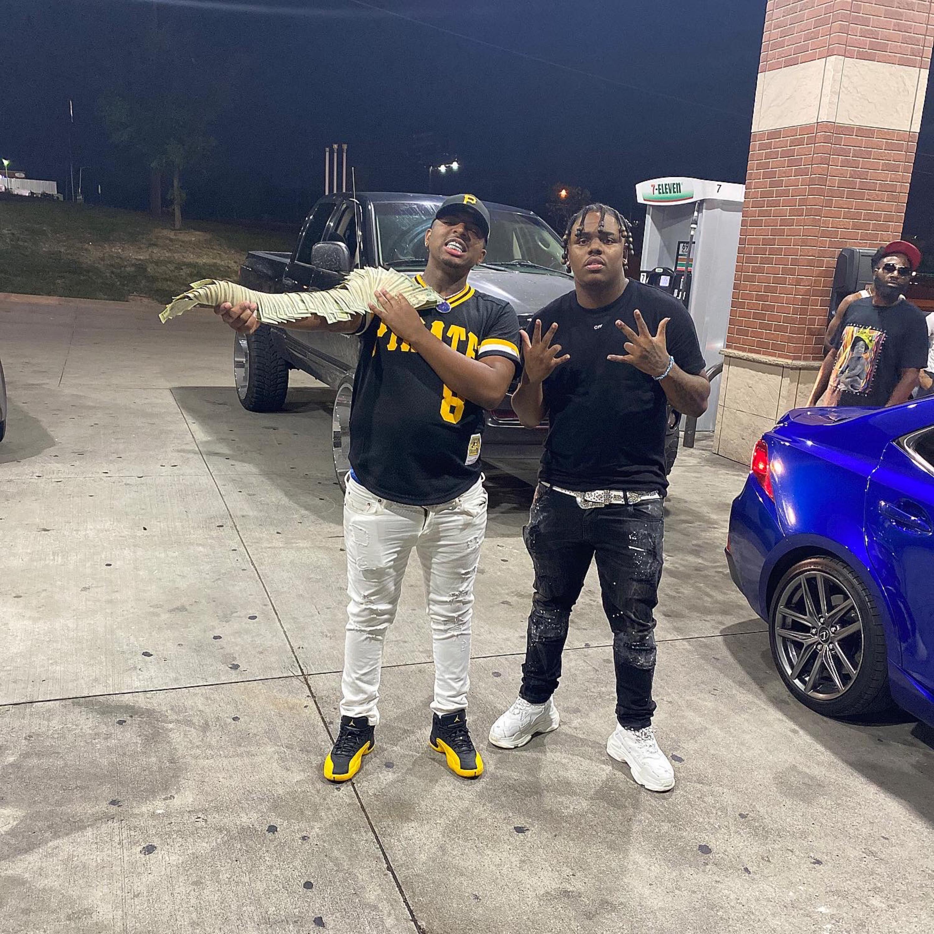 Glee On that Bitch artwork