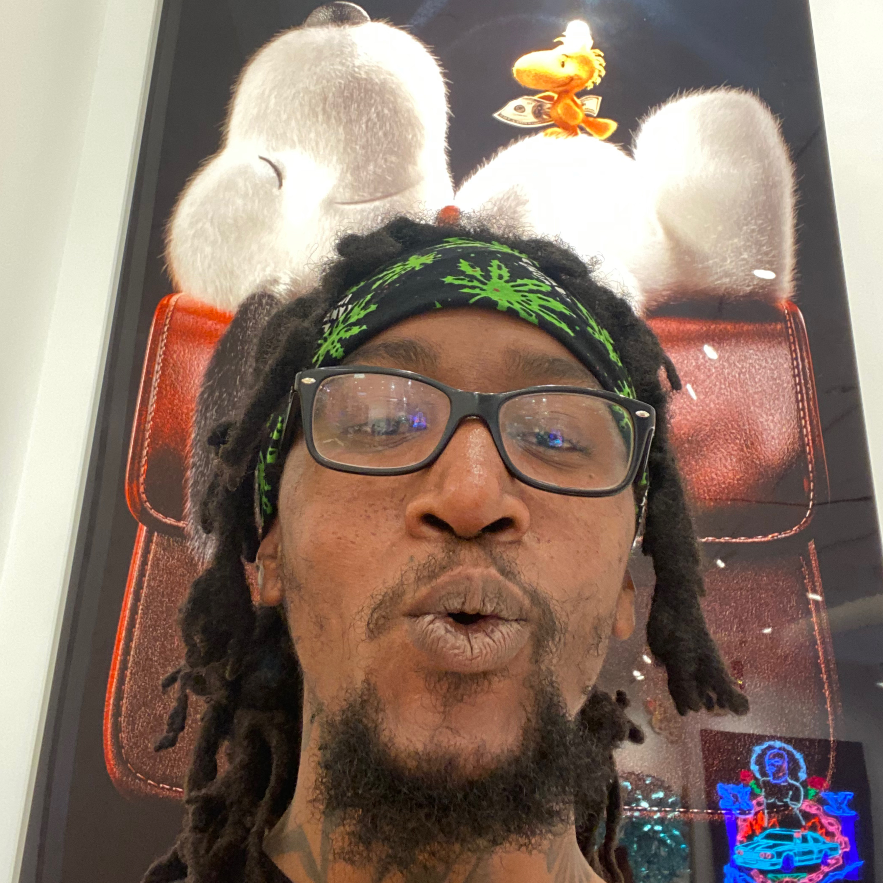 Luv Znoopy artwork