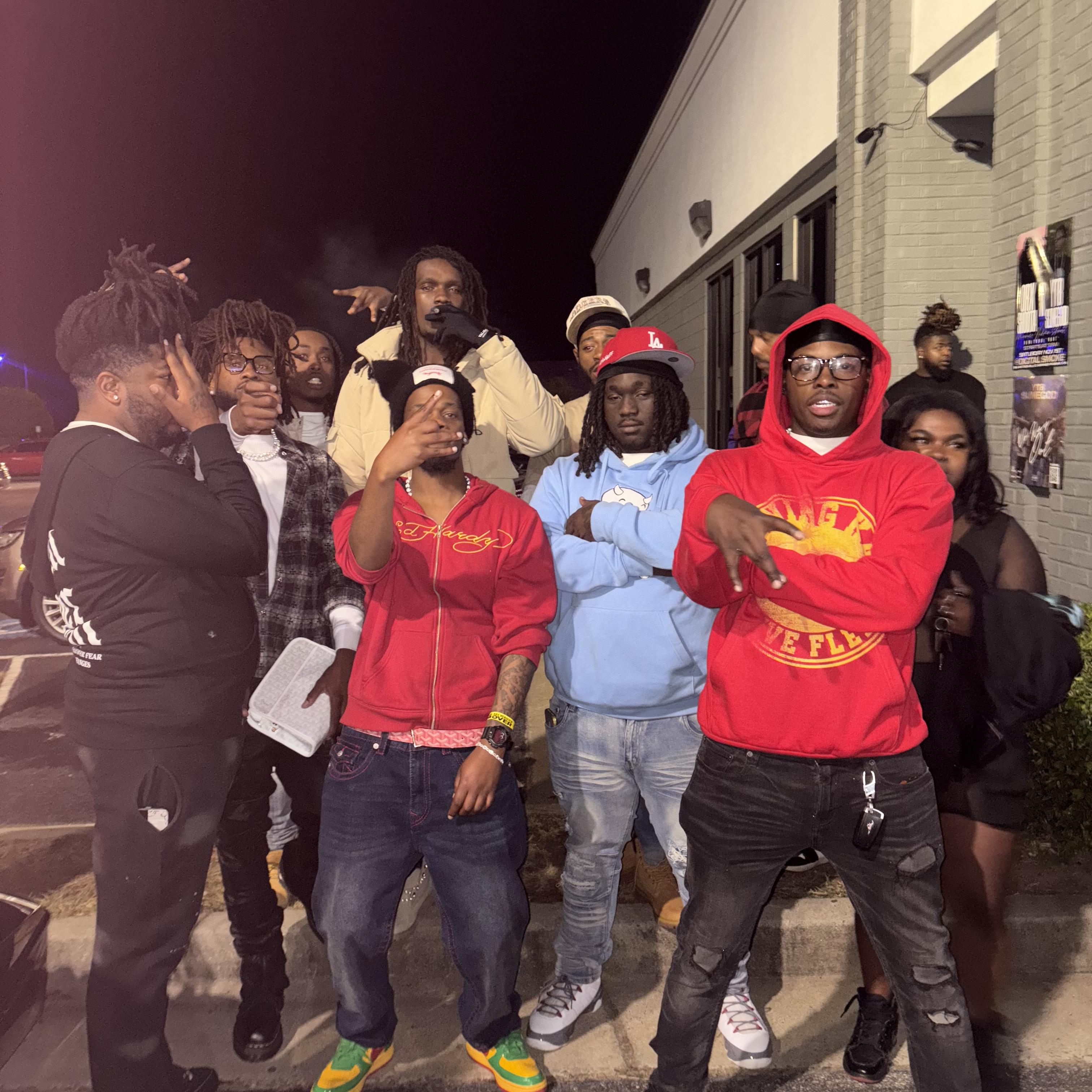 Mufflivin Through US artwork