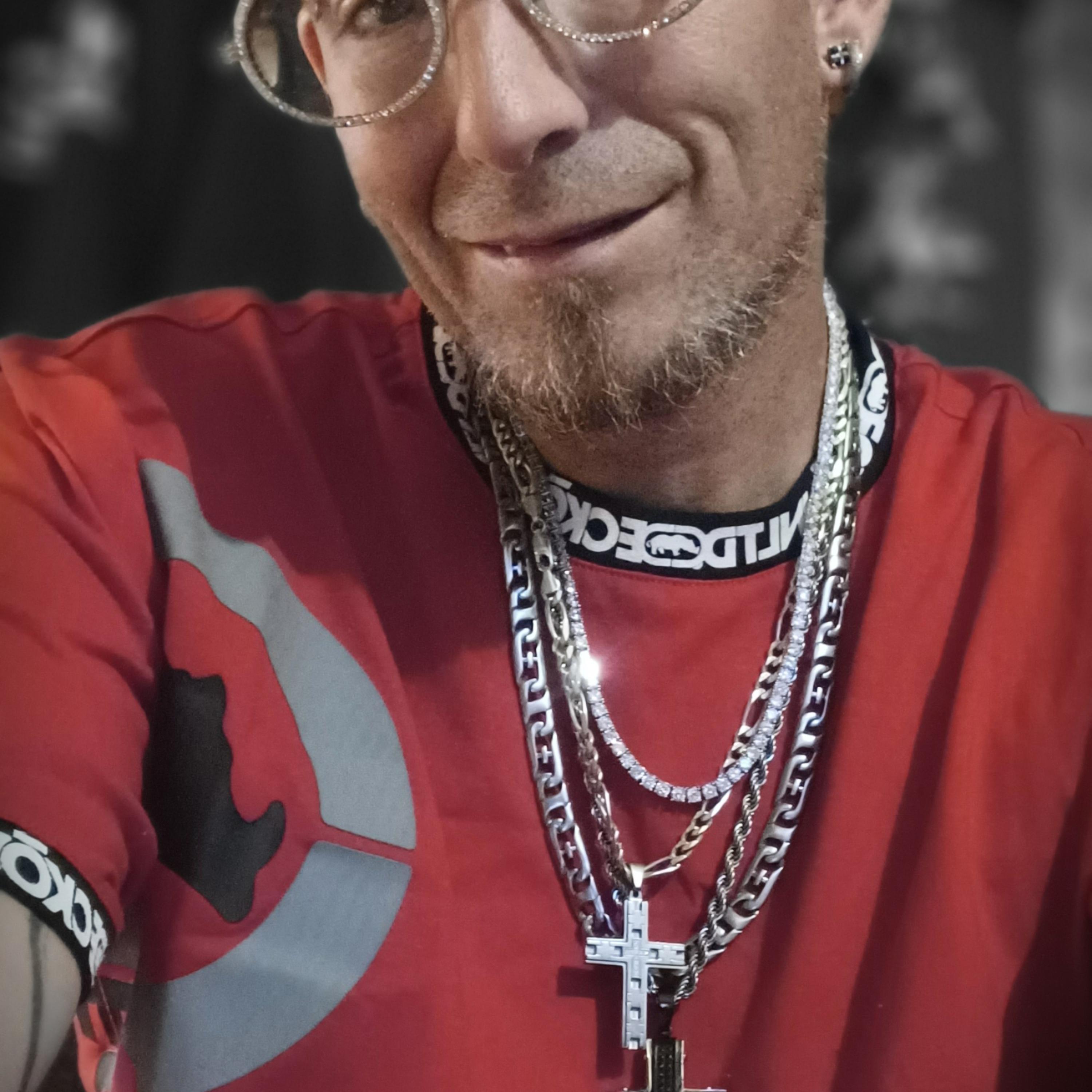 I Cook She Look artwork