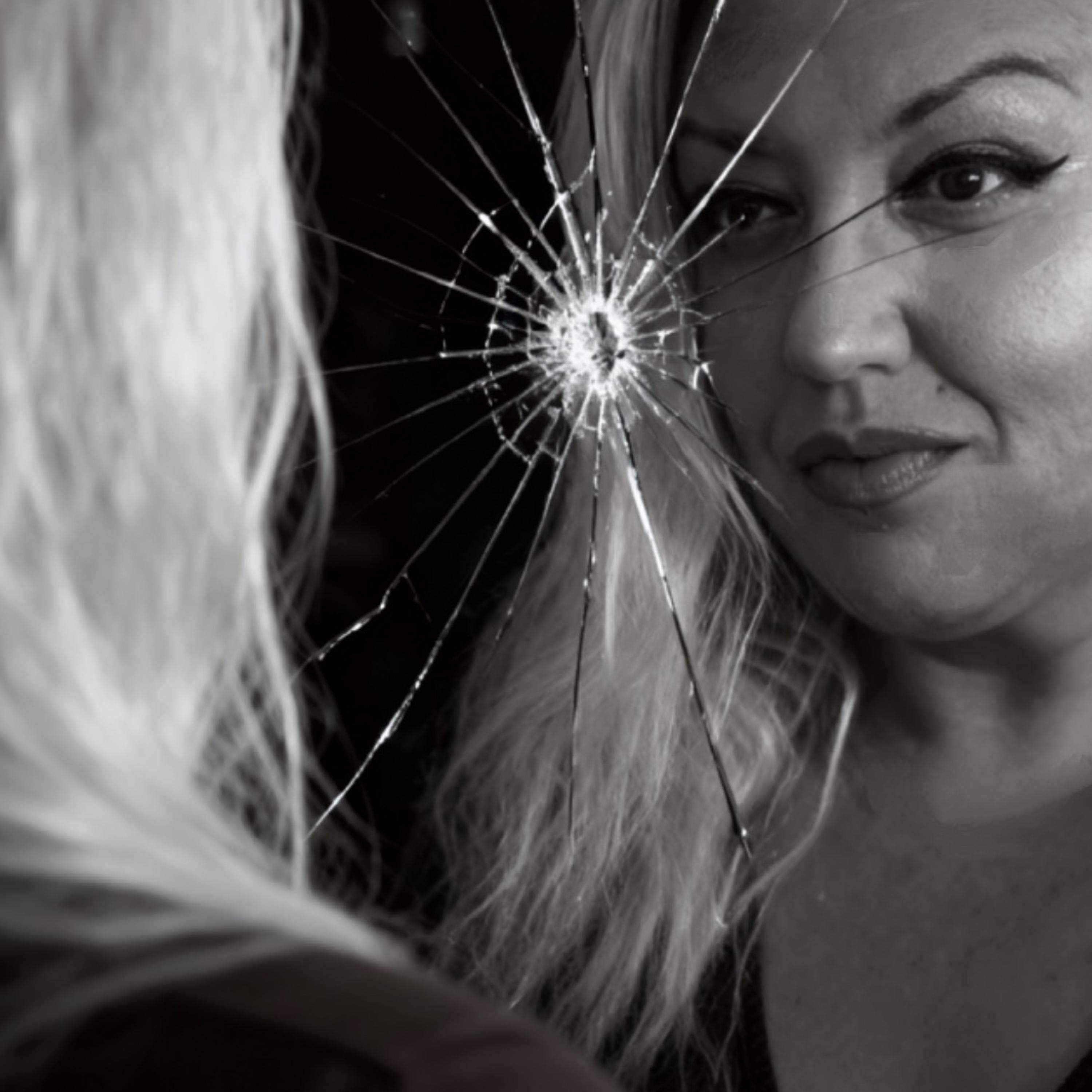Girl InThe Mirror artwork