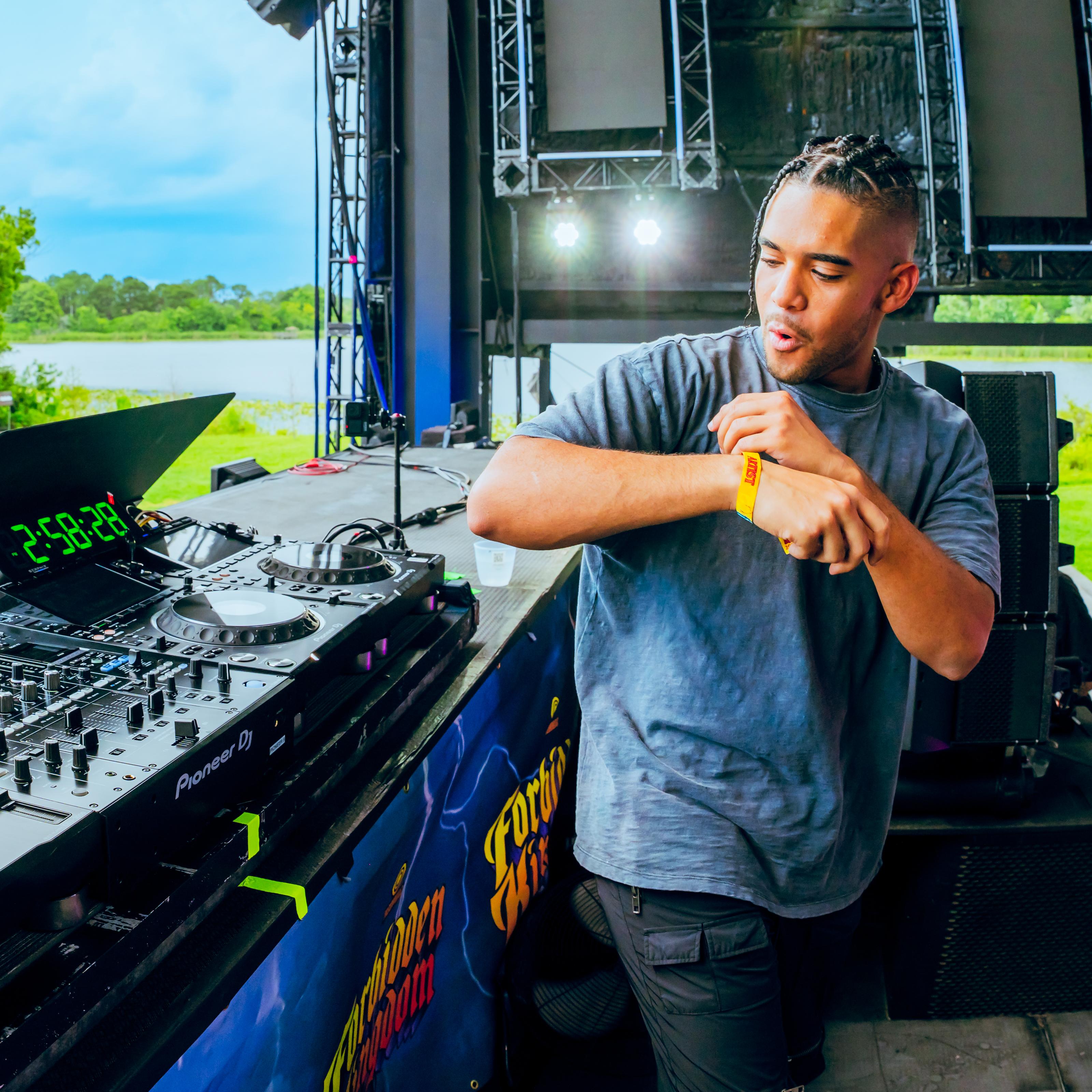 Bass Down Low artwork