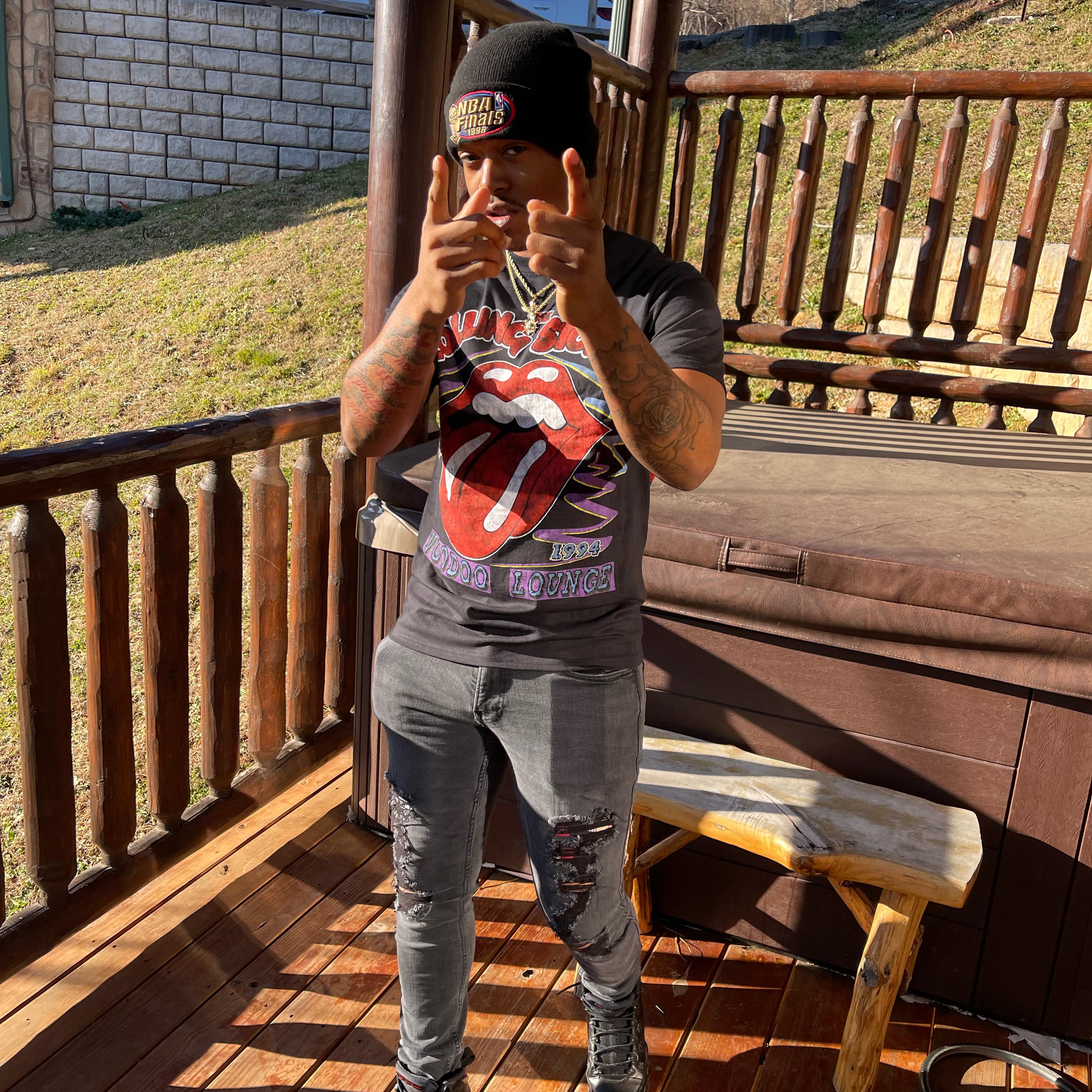 Feeling Me by Zay Ziggy cover art