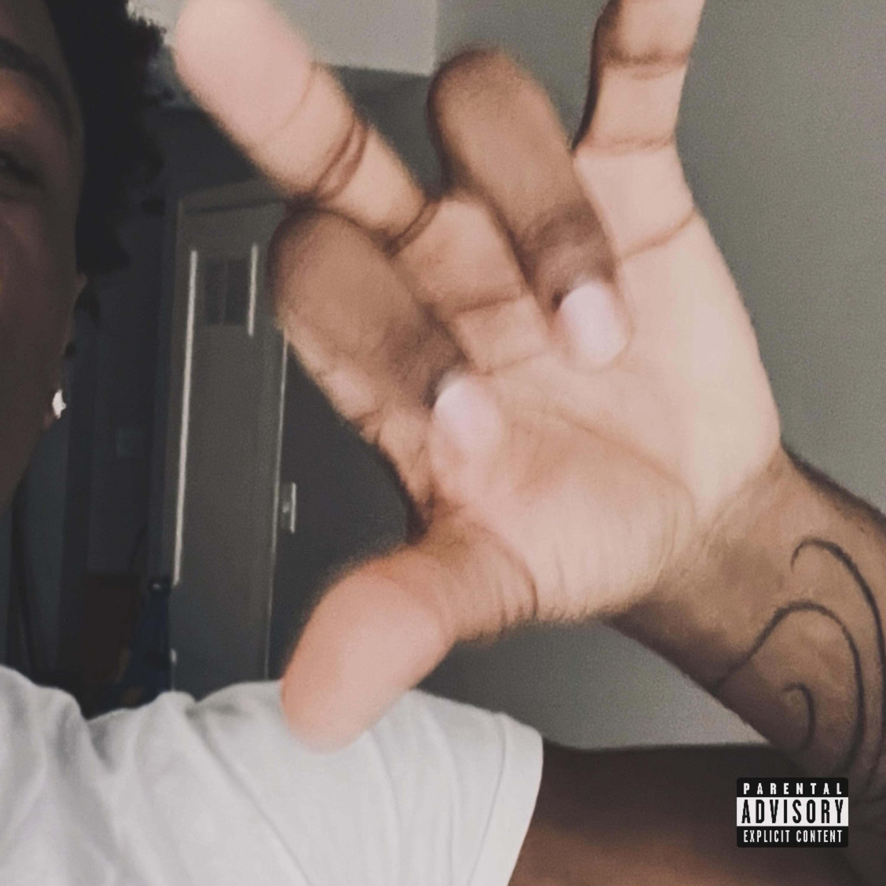 Im Alive by fentenlaw cover art
