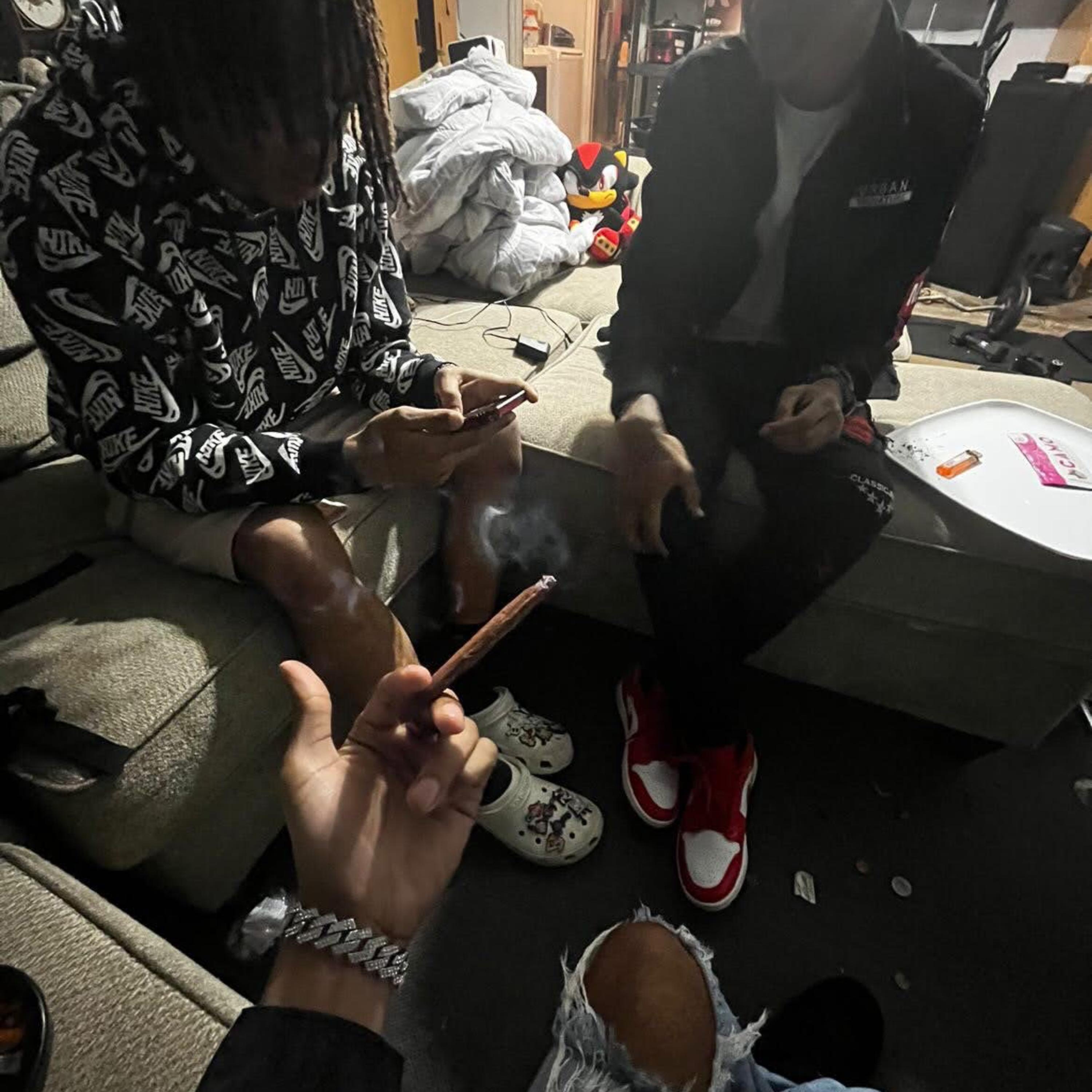 NO THREAT artwork