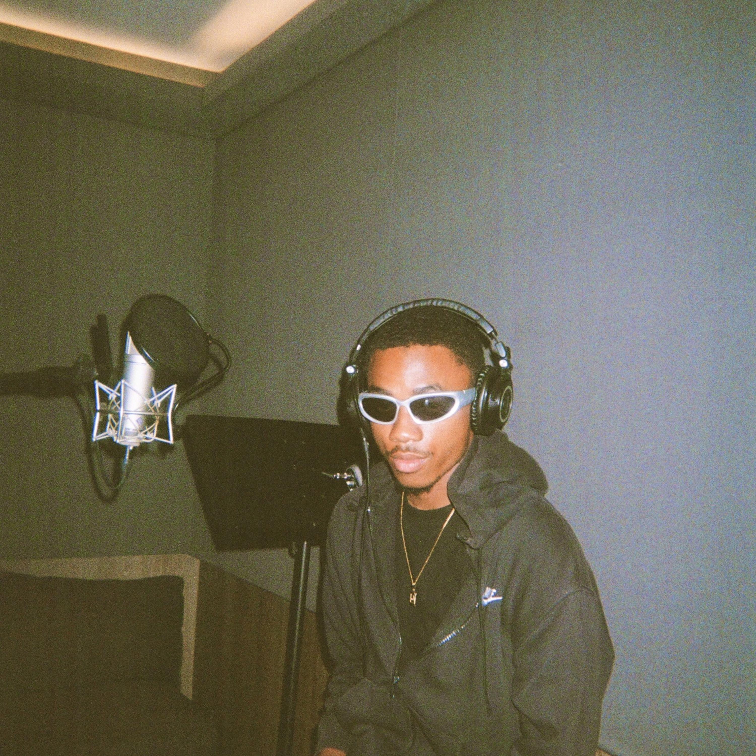 THE GAME NEEDS ME artwork