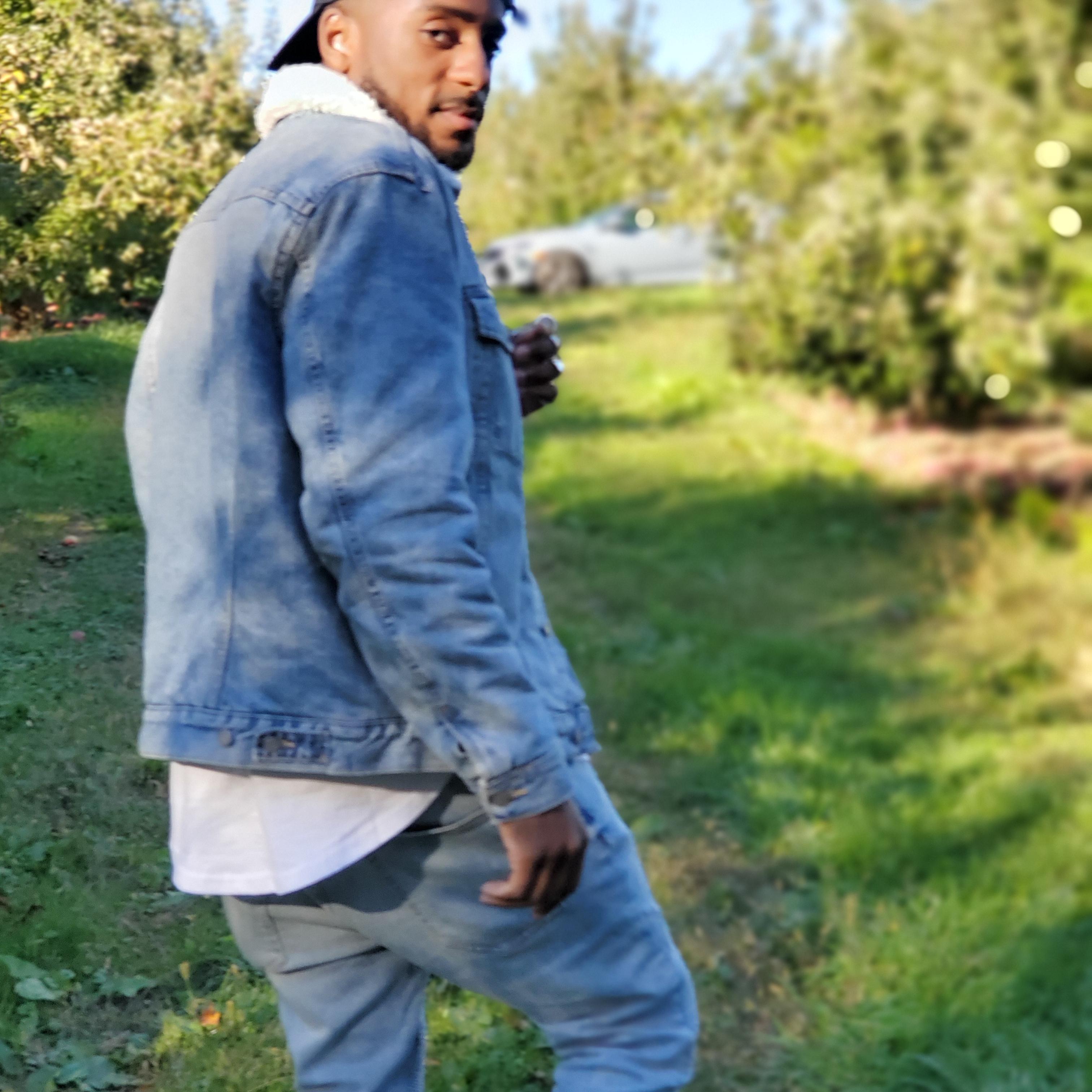 Everything I Am VI artwork