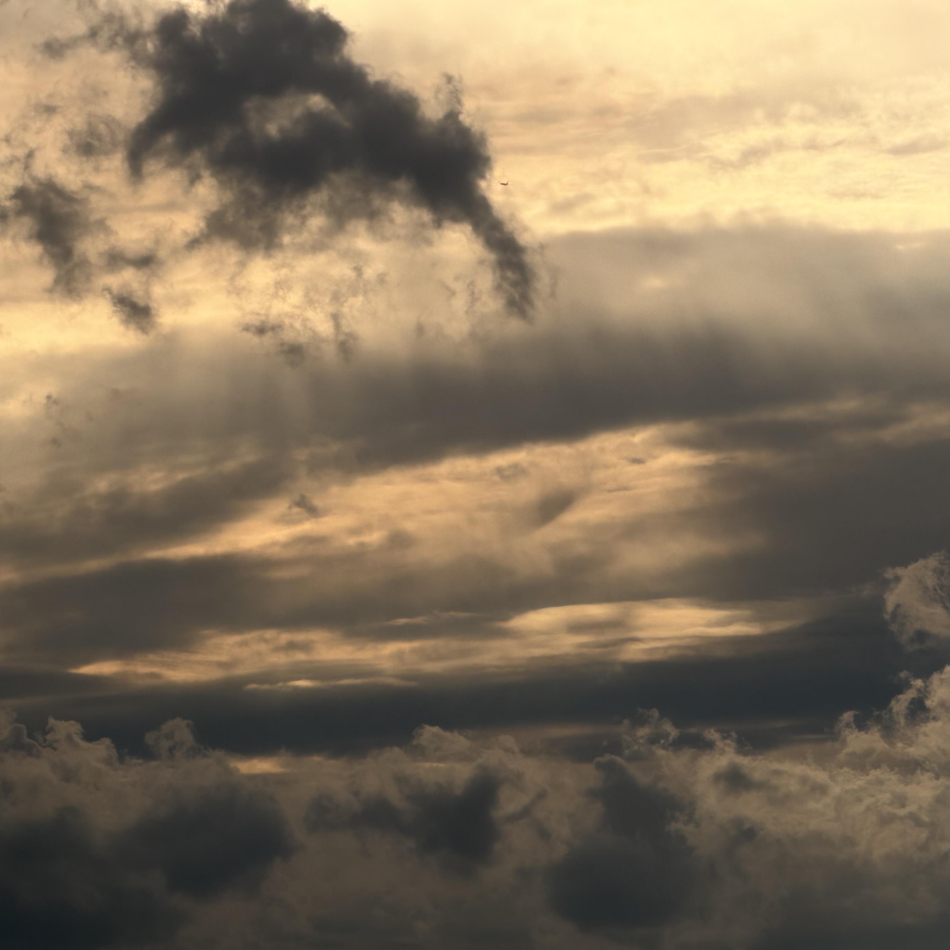 Cloud9ine° by Tuemoreau cover art