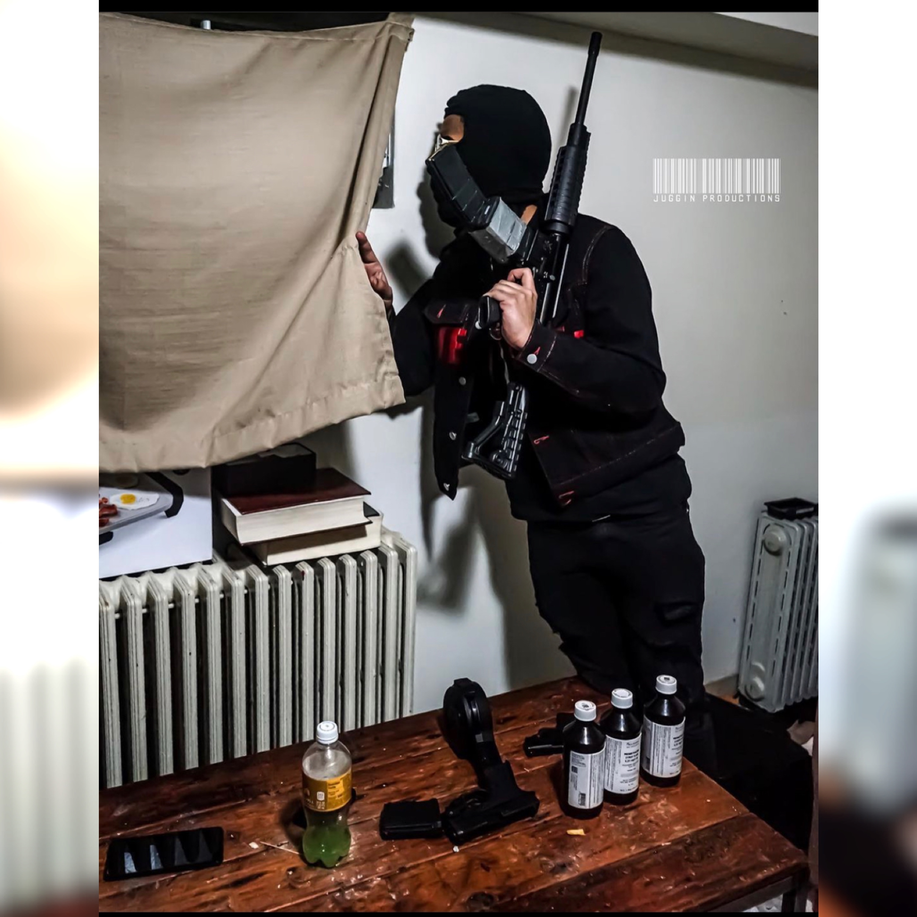 Living Like That artwork