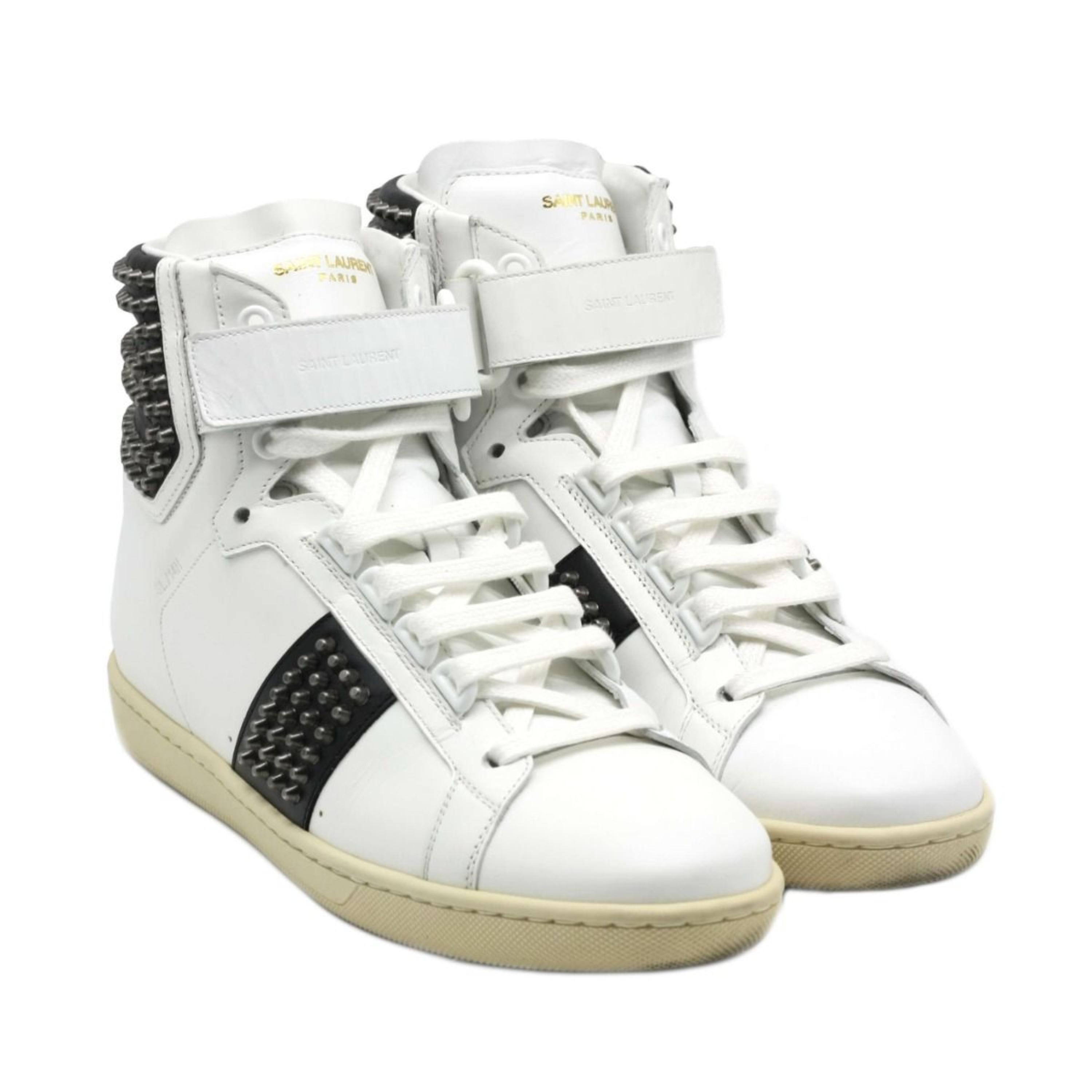 touch da sky artwork