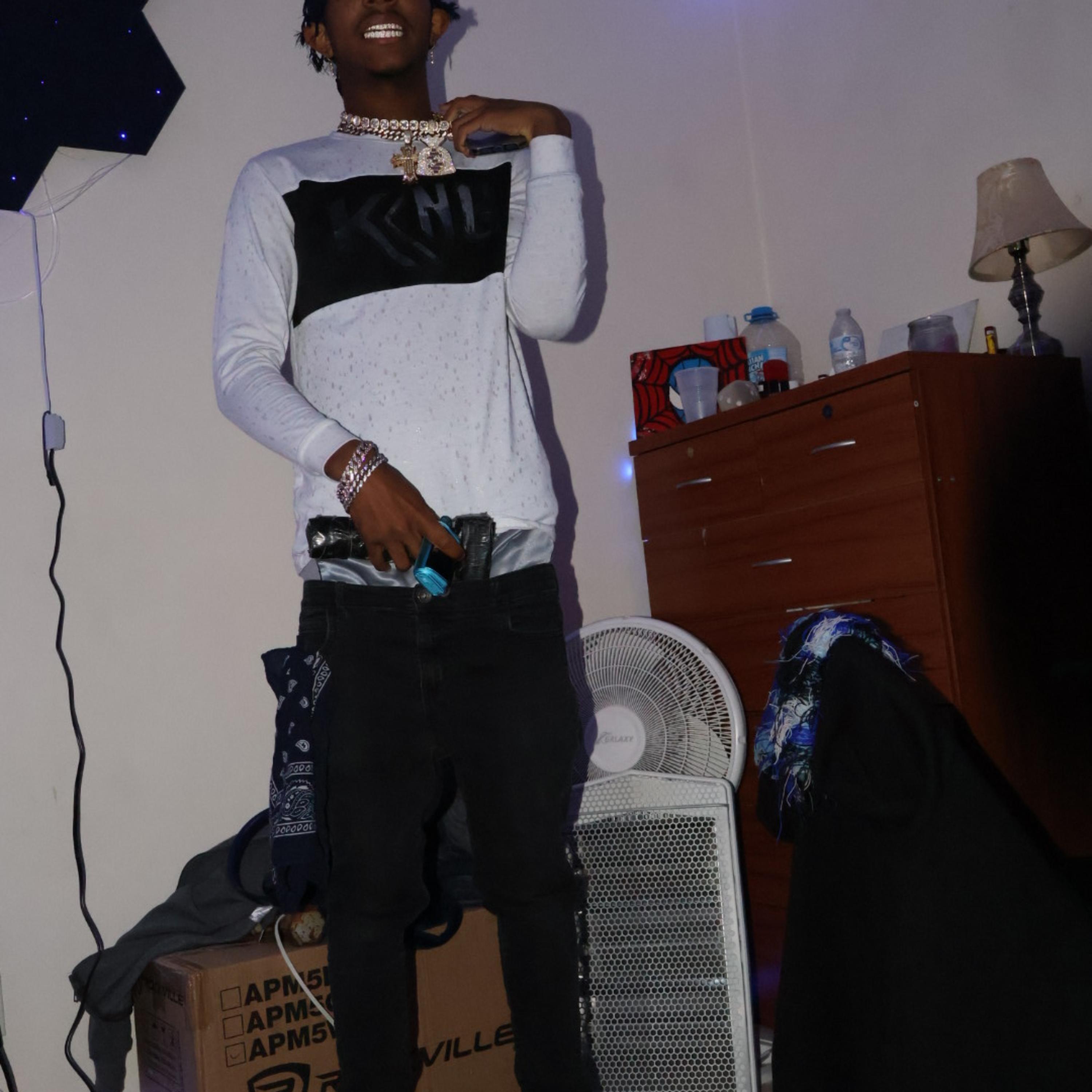 AY $TXUNNA!! artwork