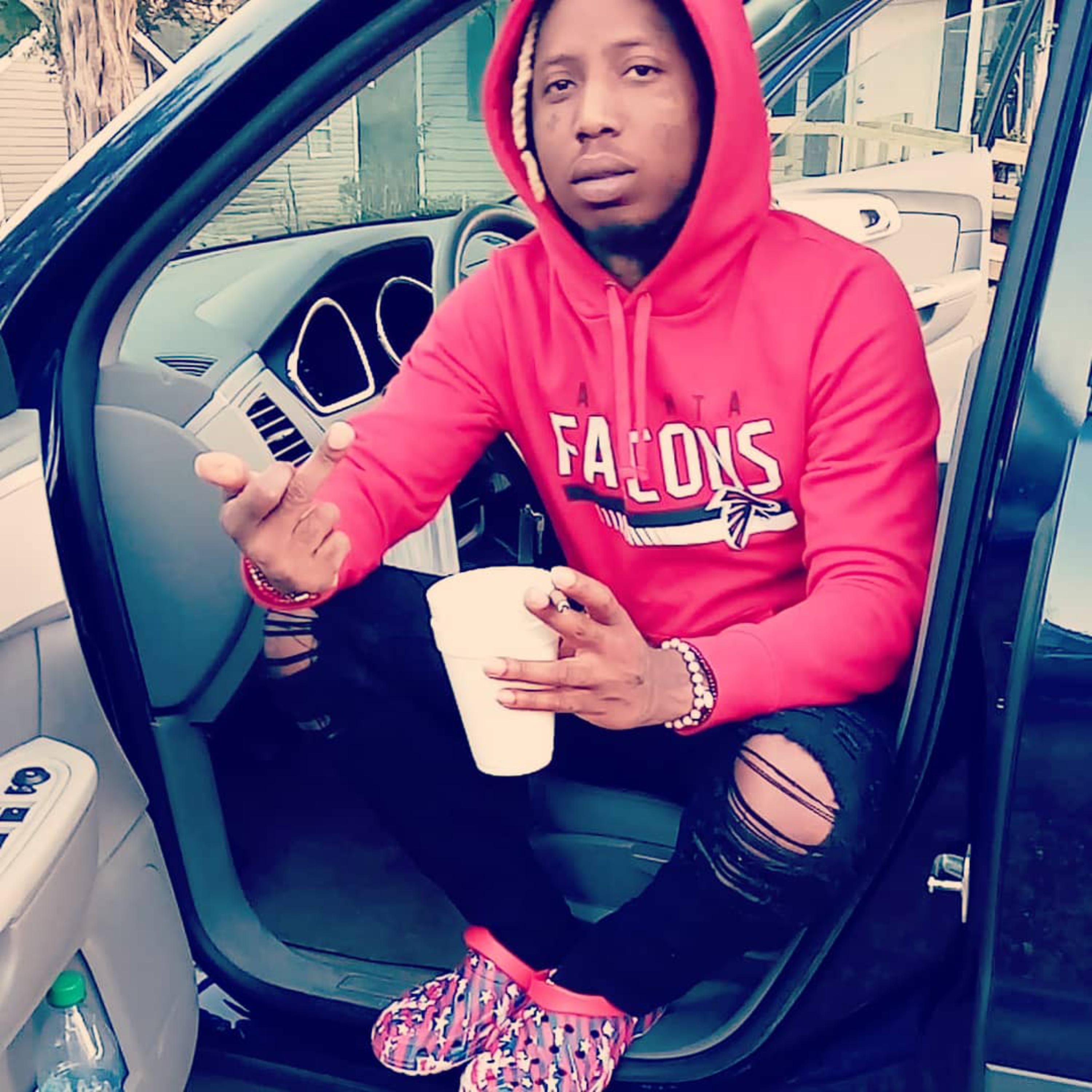 Feel like 06 Gucci  artwork