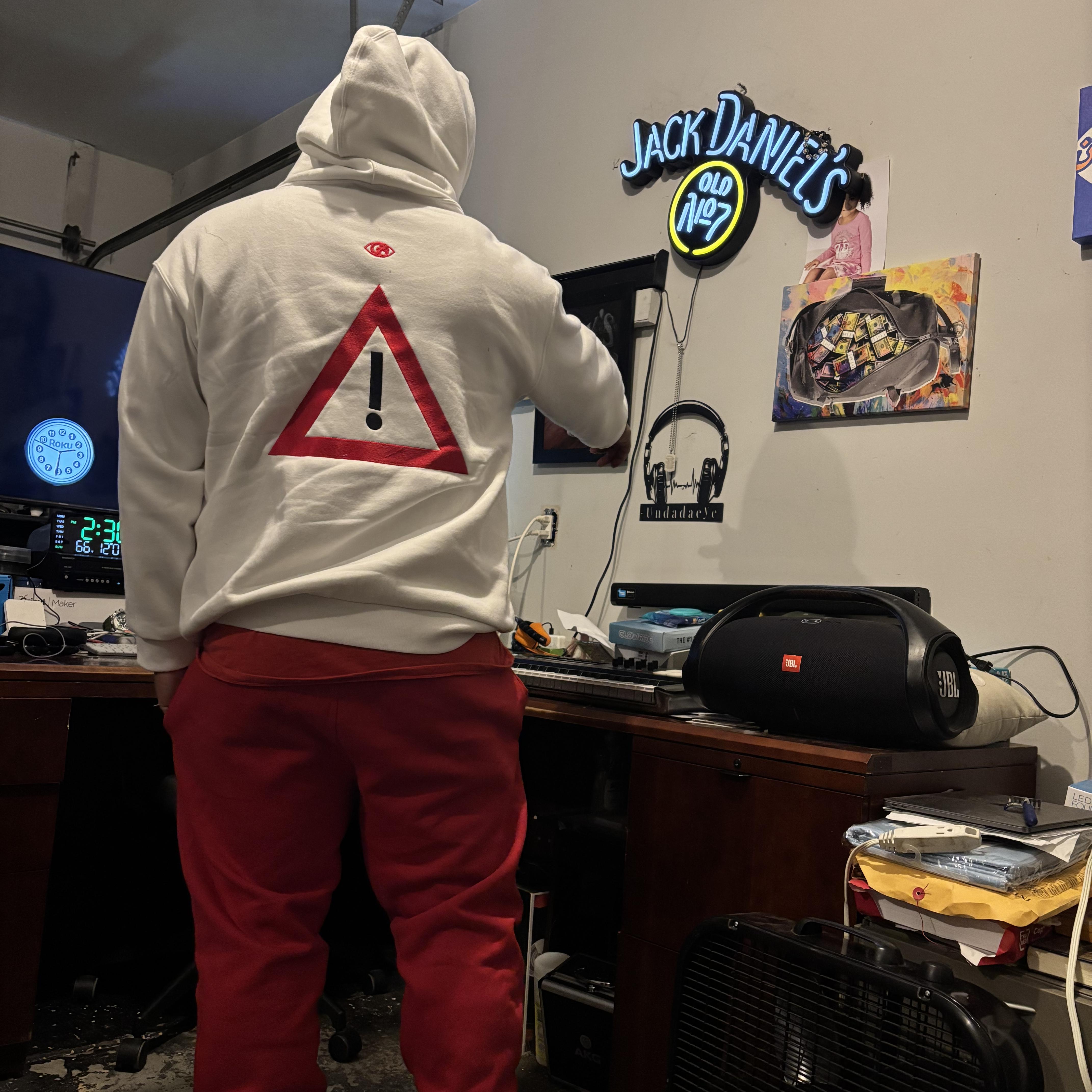 Average Not artwork