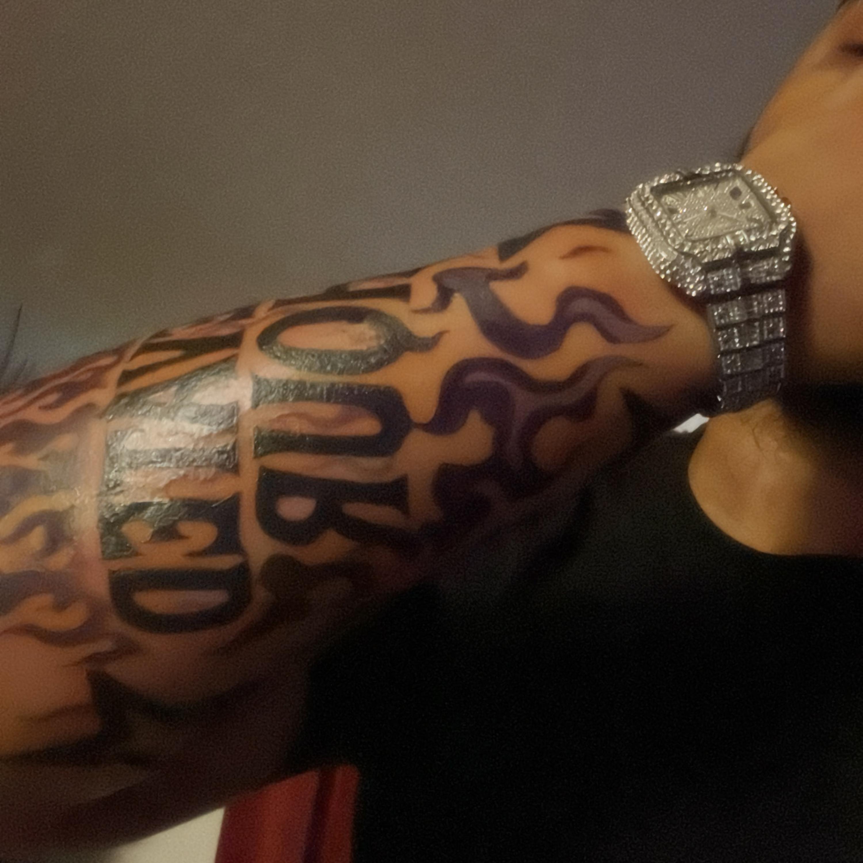 Q50 Flow artwork