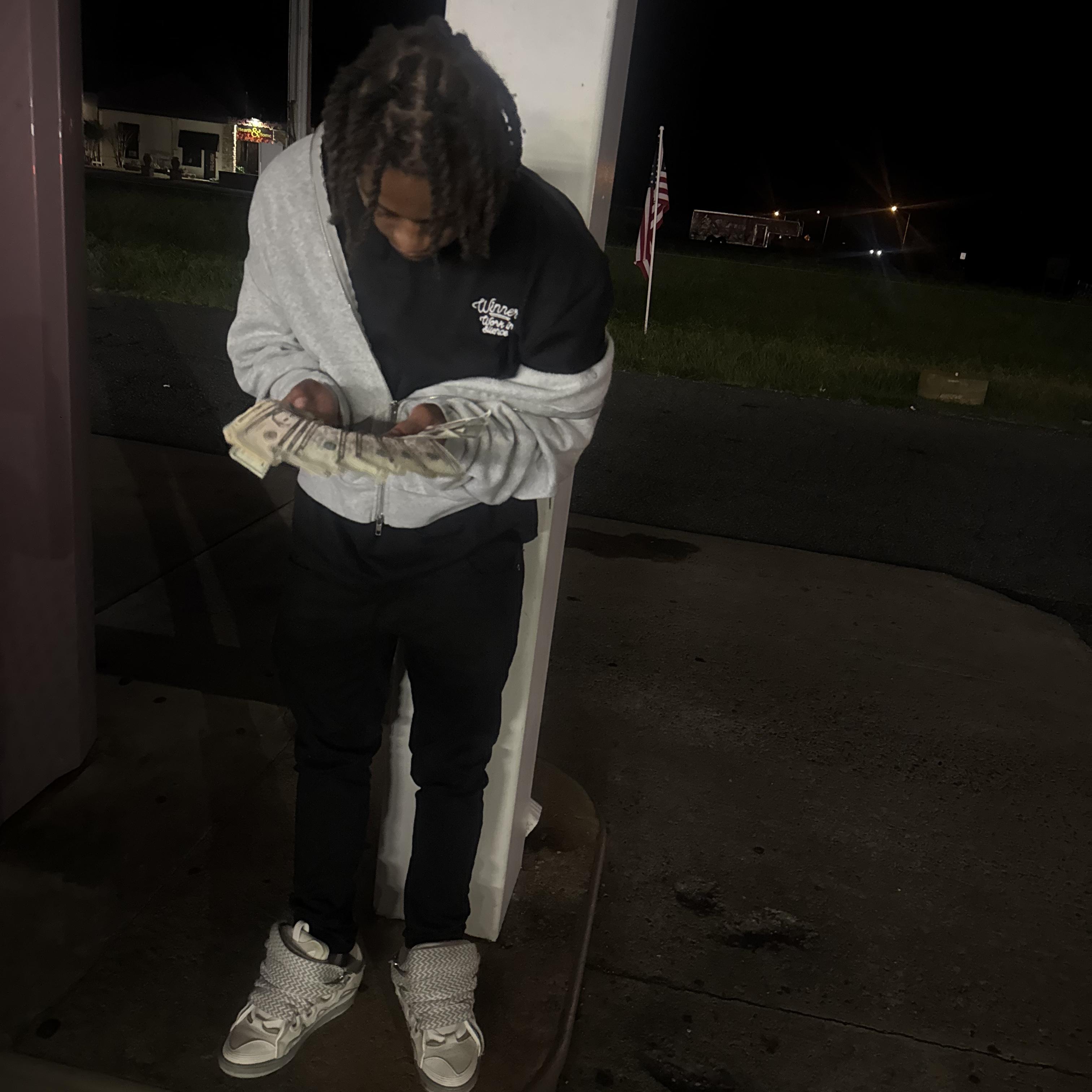 Hoe by Lilhavin00 cover art
