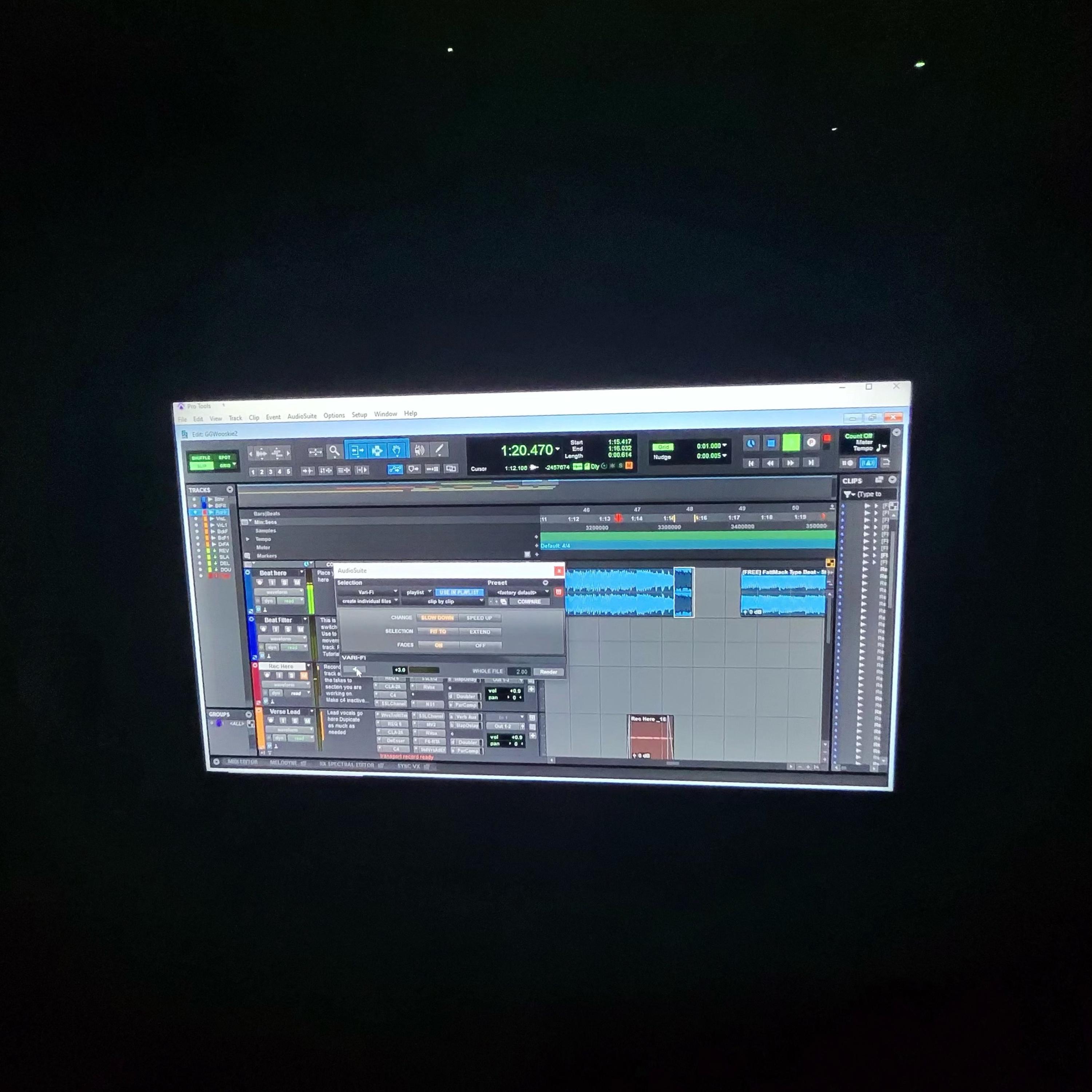 Loading artwork