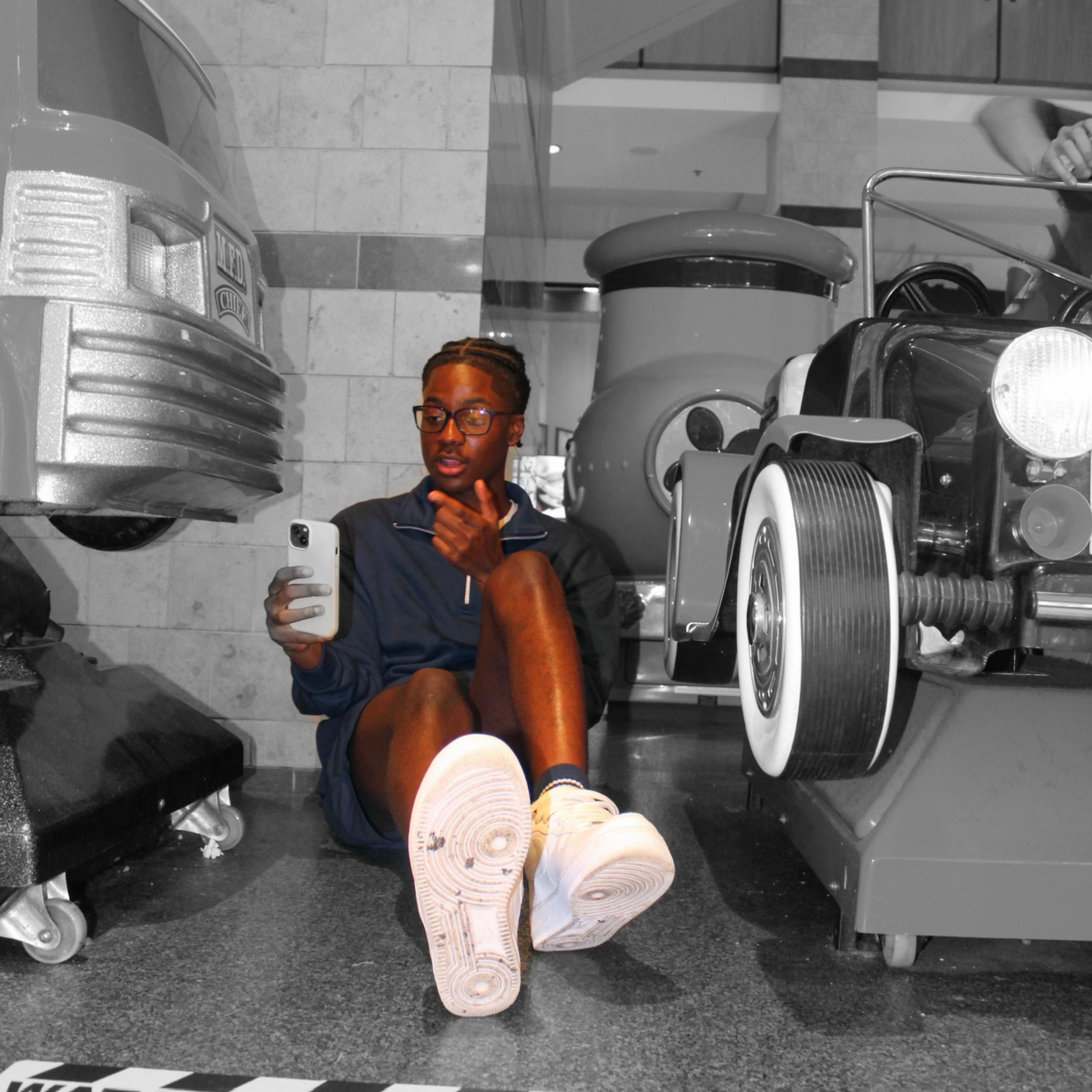 Buckets Fr artwork